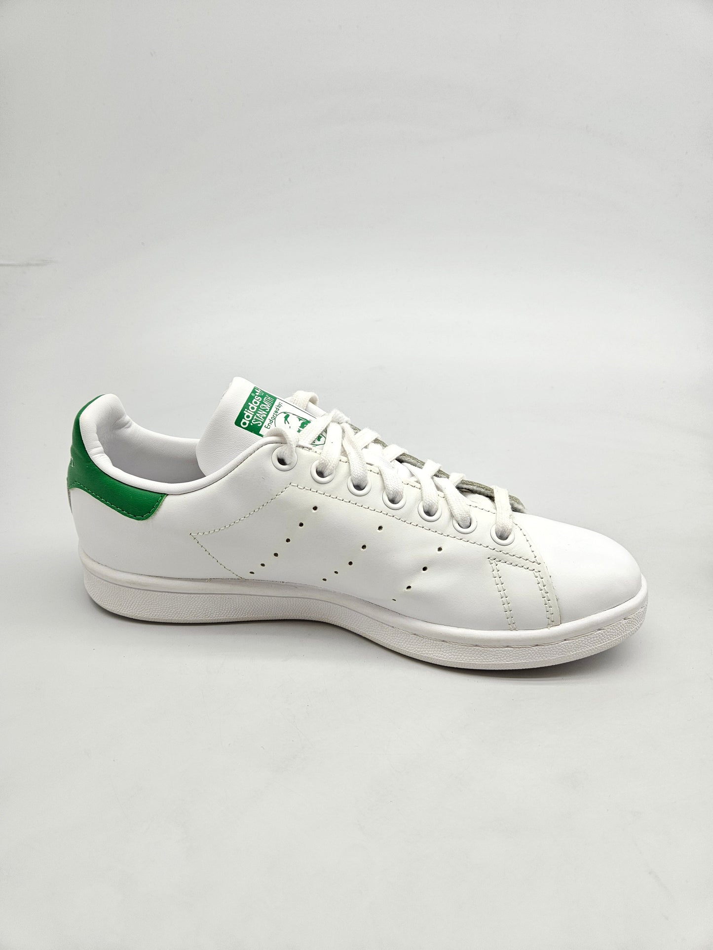 ADIDAS NOVI ORIGINAL PATIKI BR 39