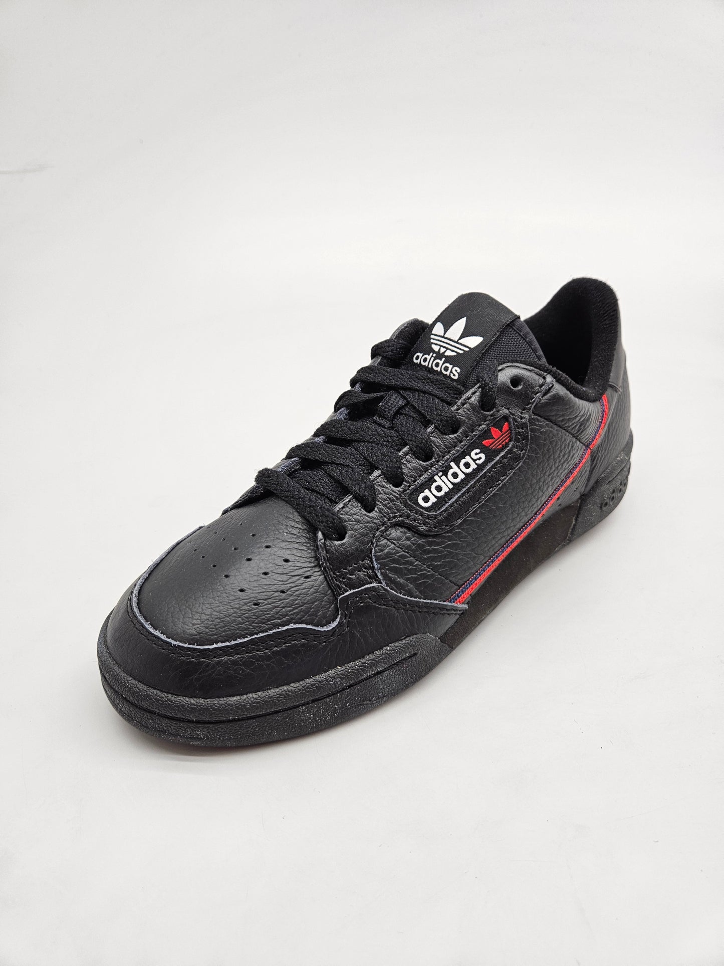 ADIDAS NOVI ORIGINAL PATIKI BR 37