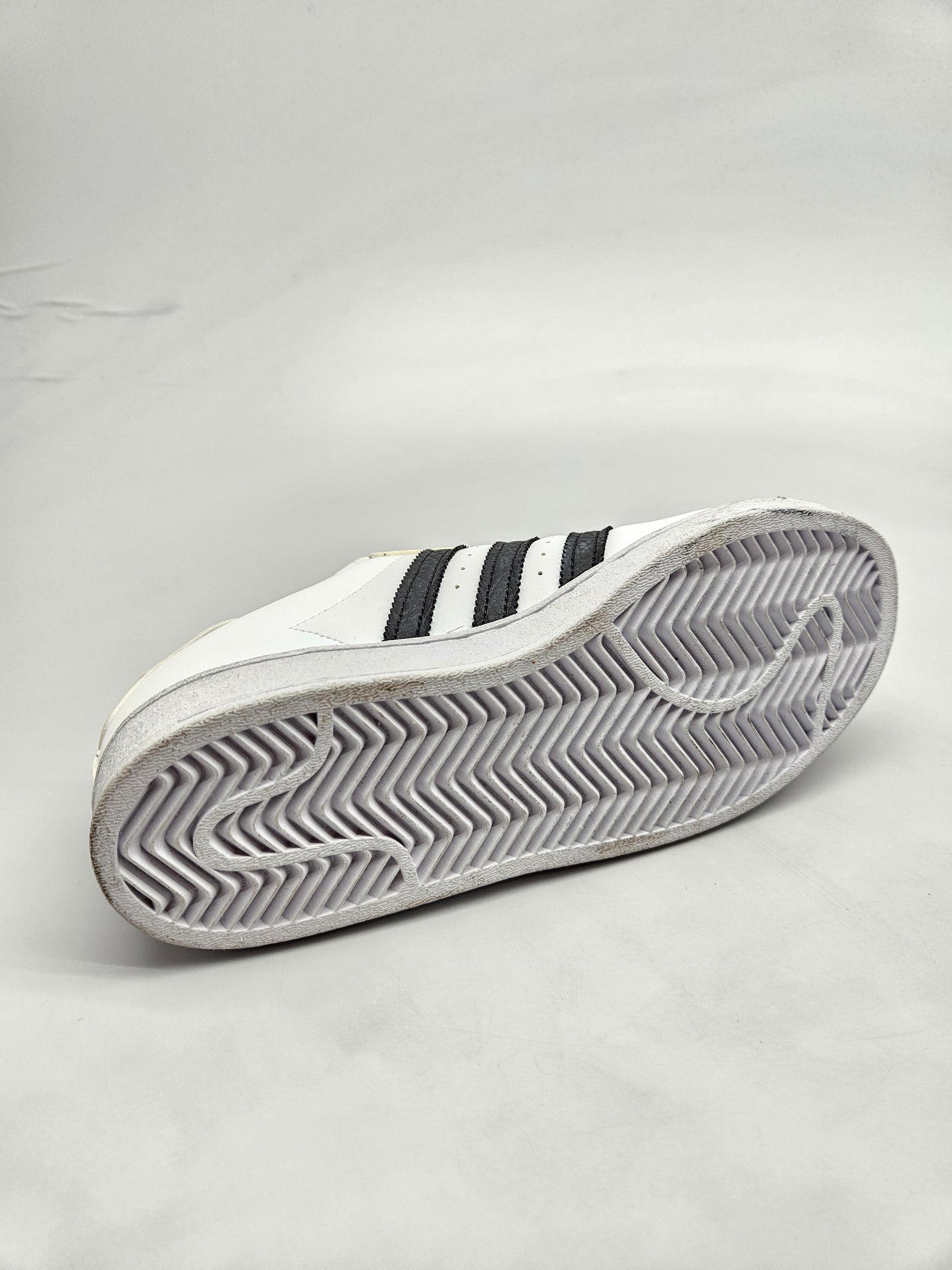 ADIDAS NOVI ORIGINAL PATIKI BR 35
