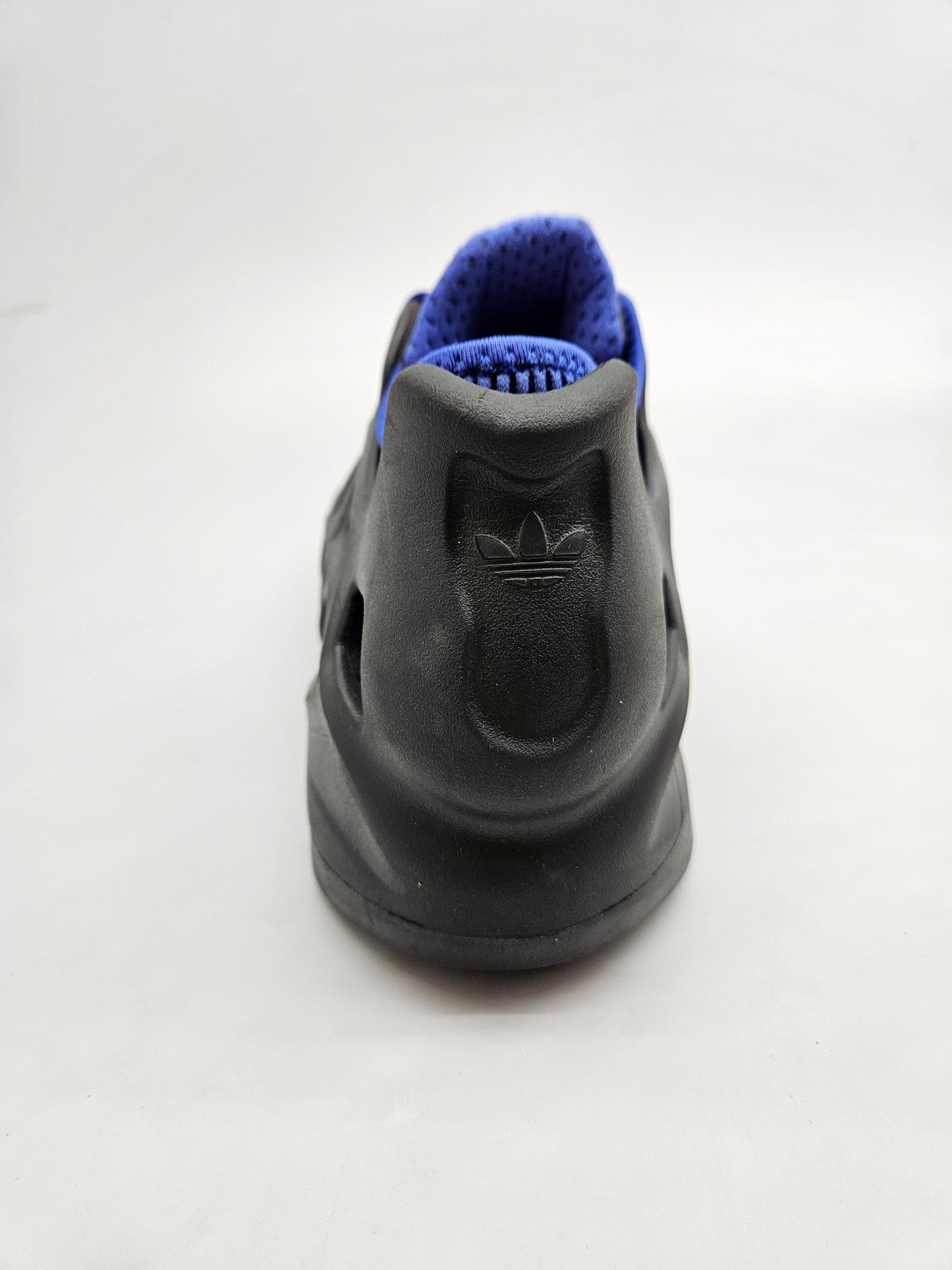 ADIDAS NOVI ORIGINAL PATIKI BR 43