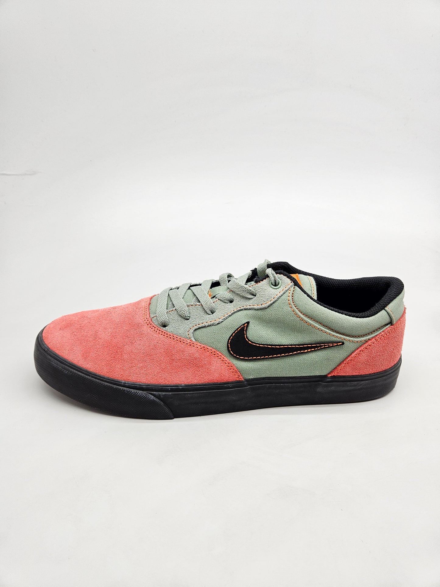 NIKE NOVI ORIGINAL PATIKI BR 45