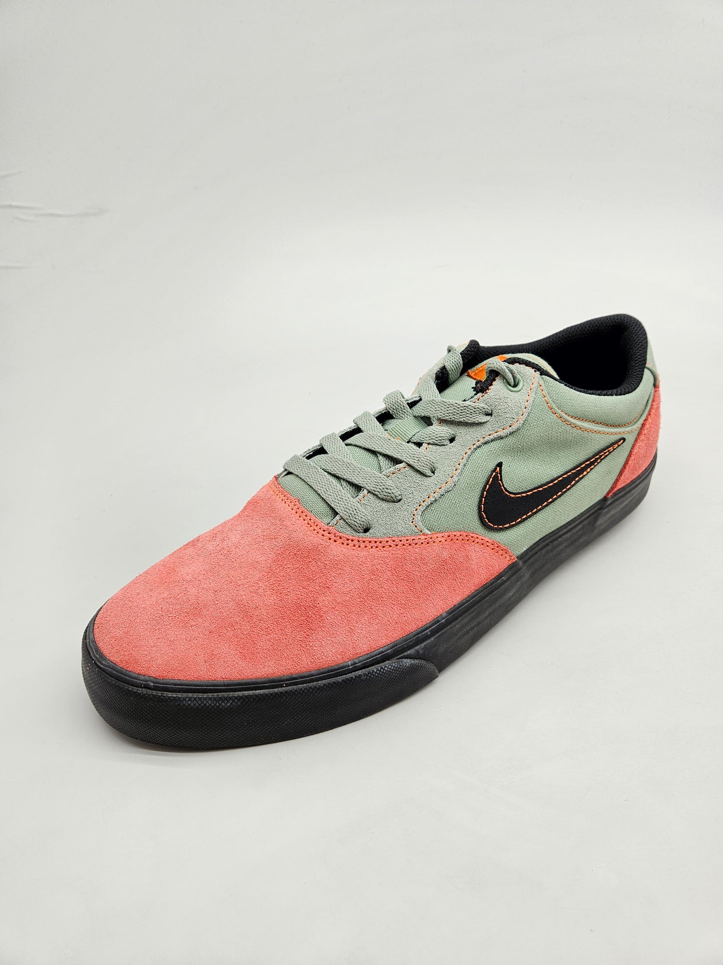 NIKE NOVI ORIGINAL PATIKI BR 45