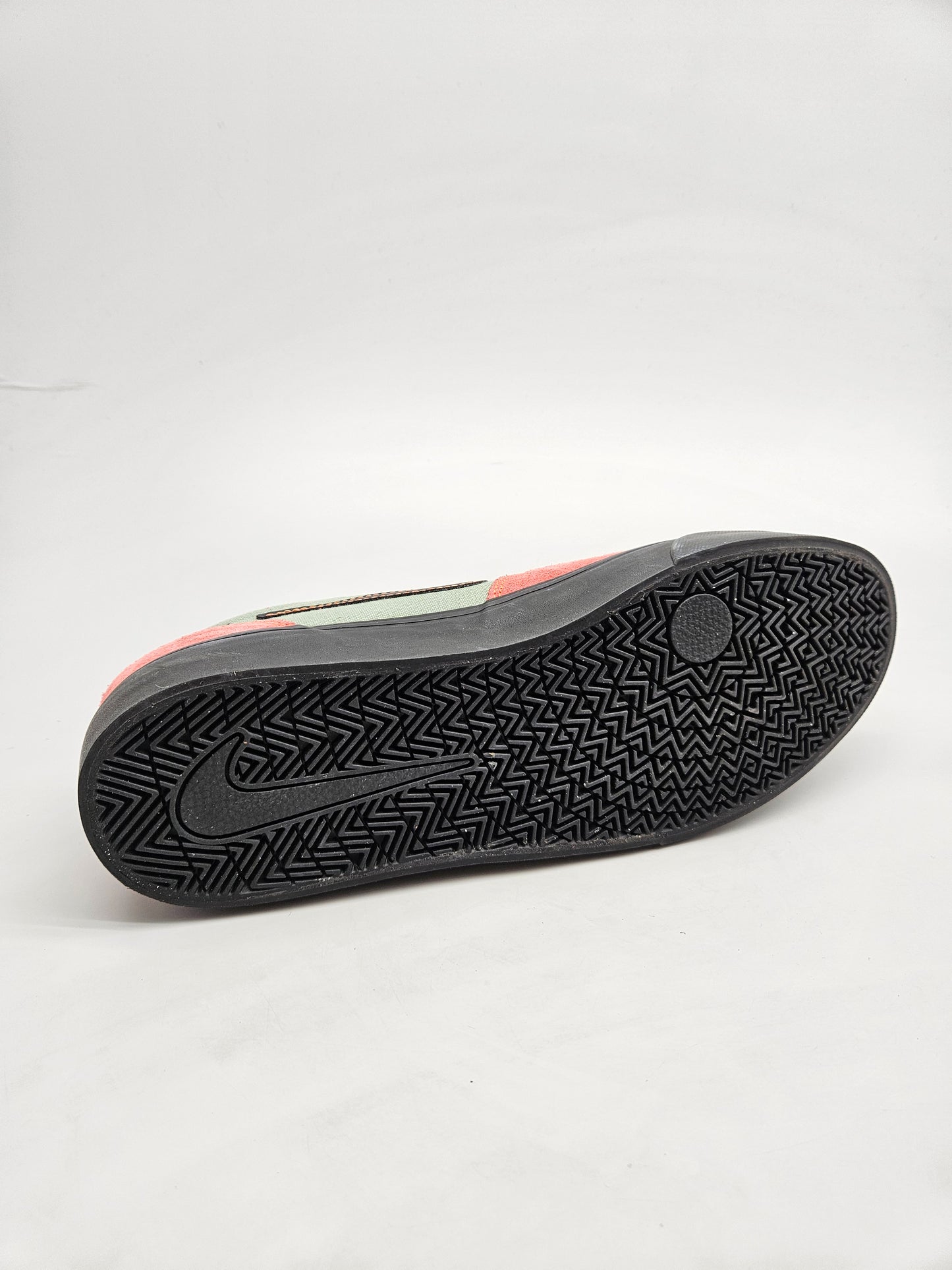 NIKE NOVI ORIGINAL PATIKI BR 45