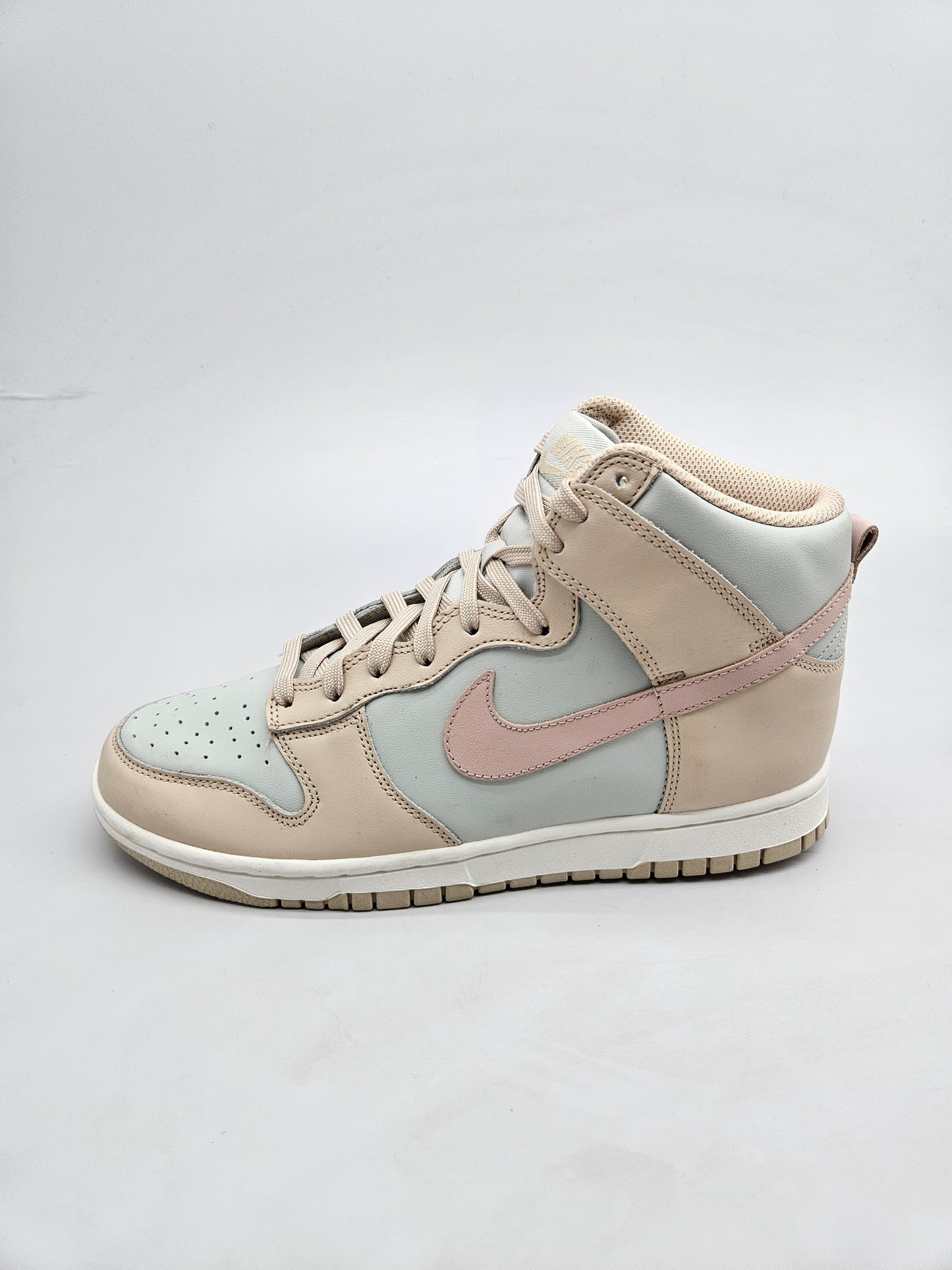 NIKE NOVI ORIGINAL PATIKI BR 40.5