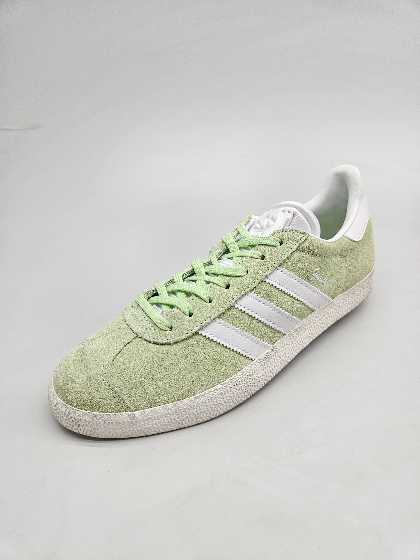 ADIDAS NOVI ORIGINAL PATIKI BR 41