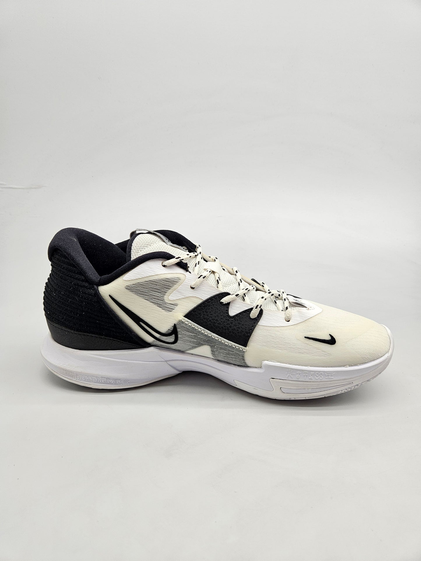 NIKE NOVI ORIGINAL PATIKI BR 44