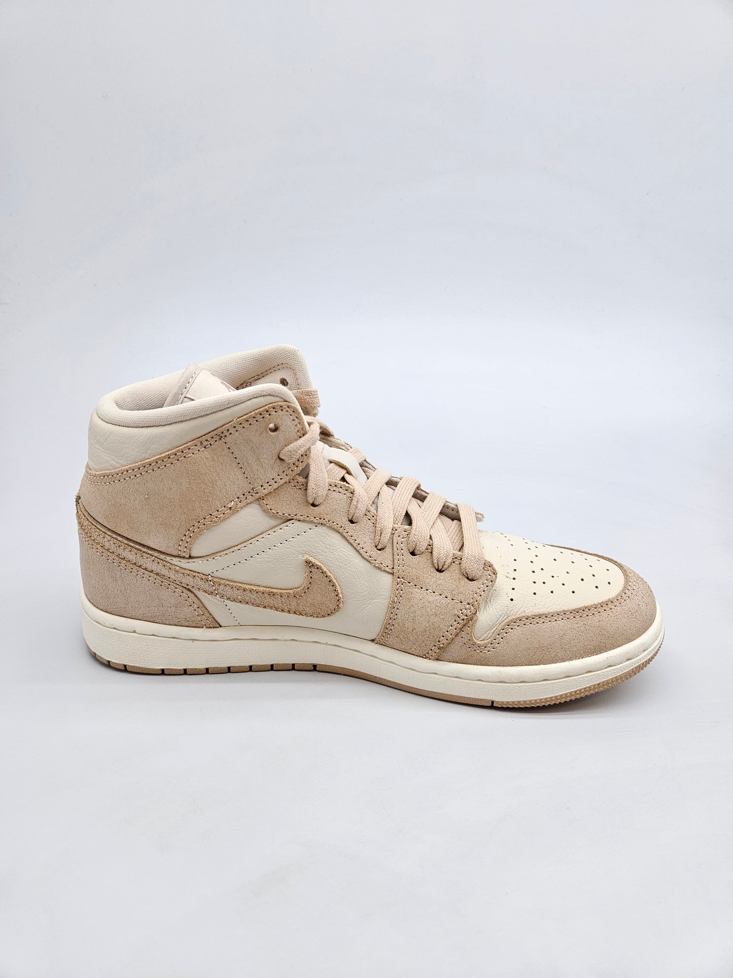 NIKE JORDAN NOVI ORIGINAL PATIKI BR 40.5