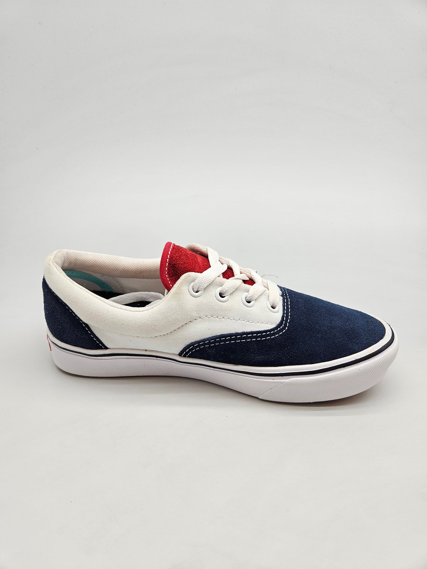 VANS NOVI ORIGINAL PATIKI BR 38