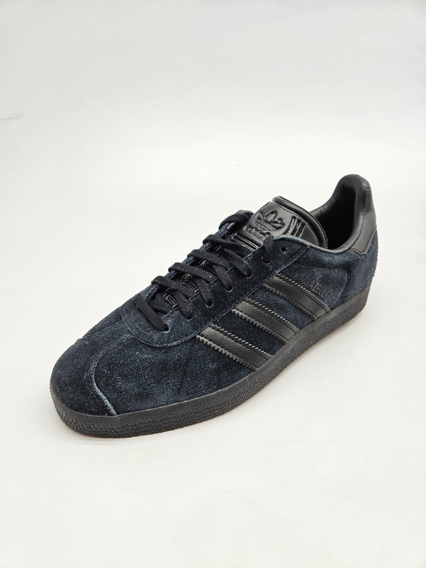 ADIDAS GAZZELE NOVI ORIGINAL PATIKI BR 38
