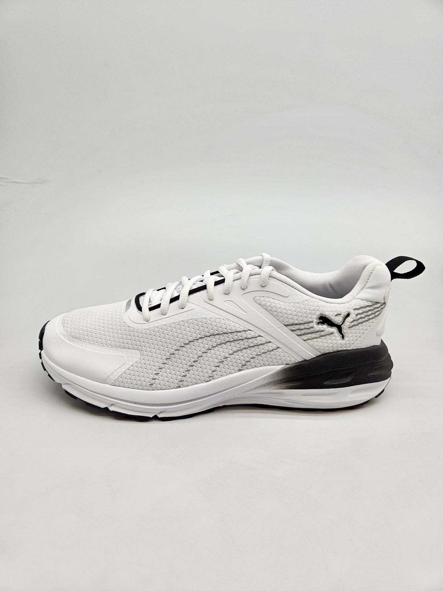 PUMA NOVI ORIGINAL PATIKI BR 42.5