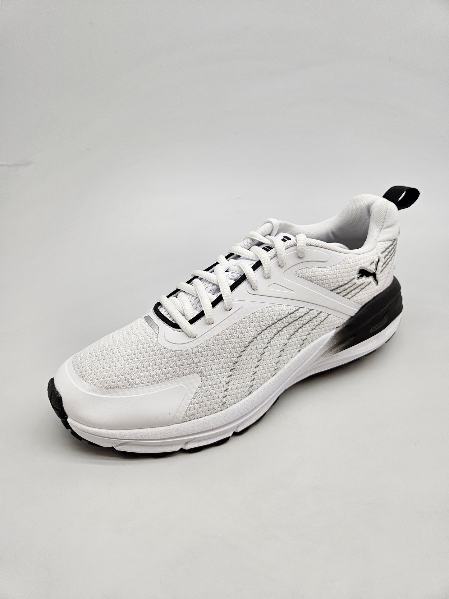 PUMA NOVI ORIGINAL PATIKI BR 42.5