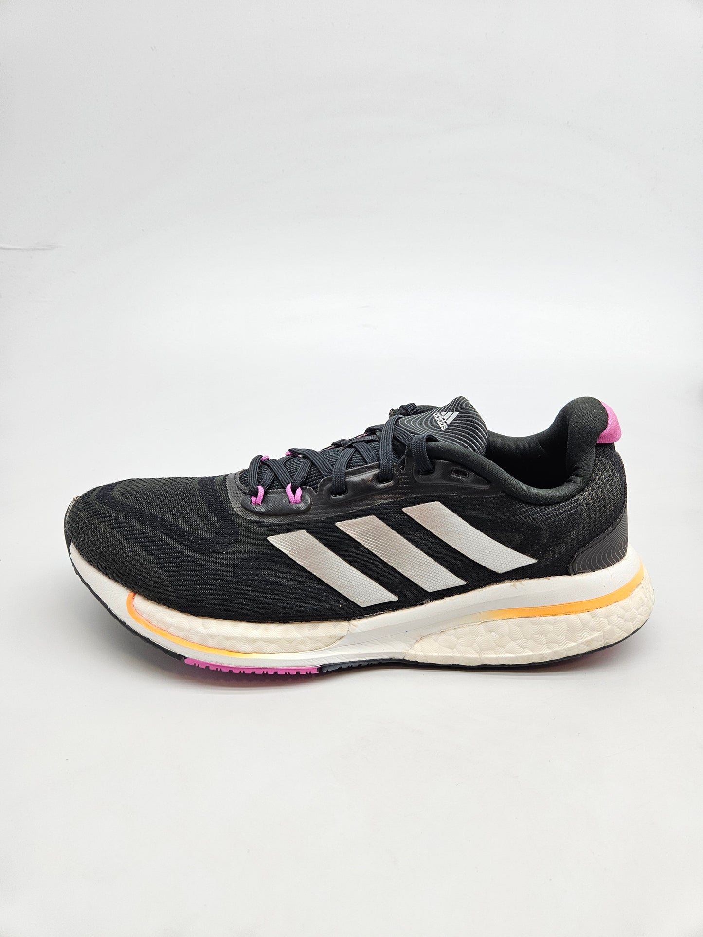 ADIDAS NOVI ORIGINAL PATIKI BR 39