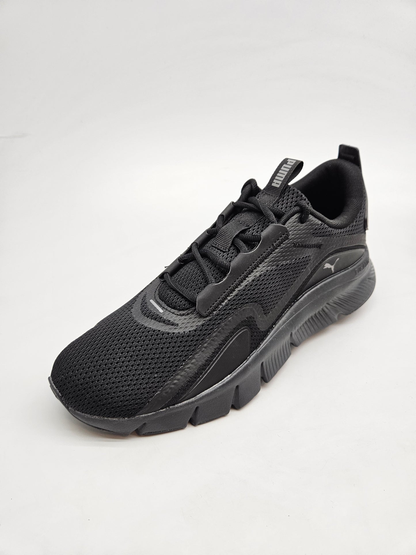 PUMA NOVI ORIGINAL PATIKI BR 43