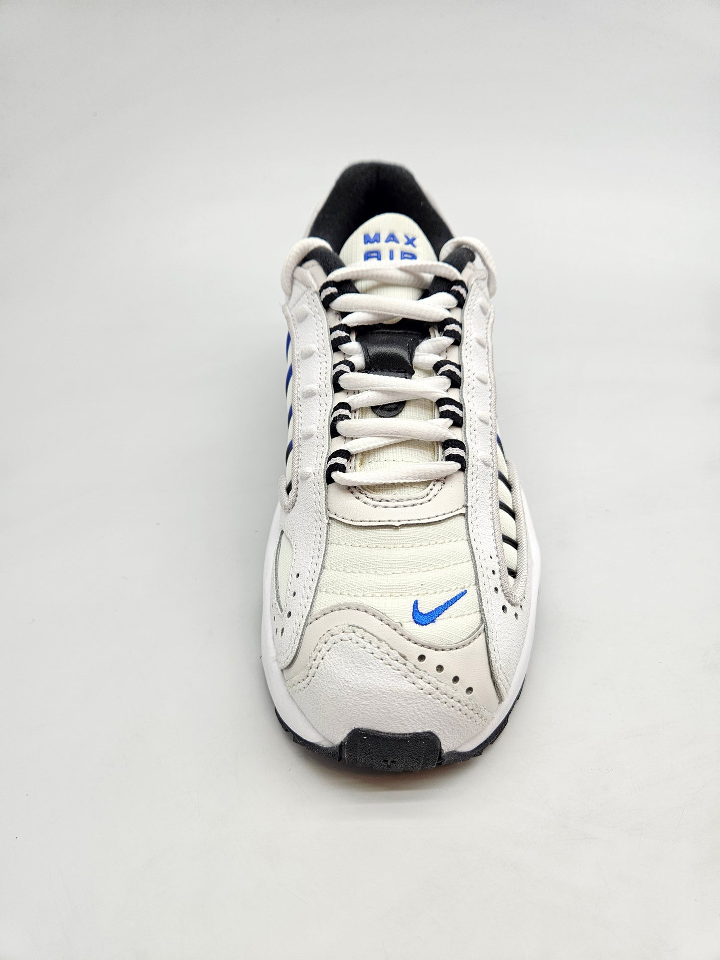 NIKE AIRMAX NOVI ORIGINAL PATIKI BR 37.5