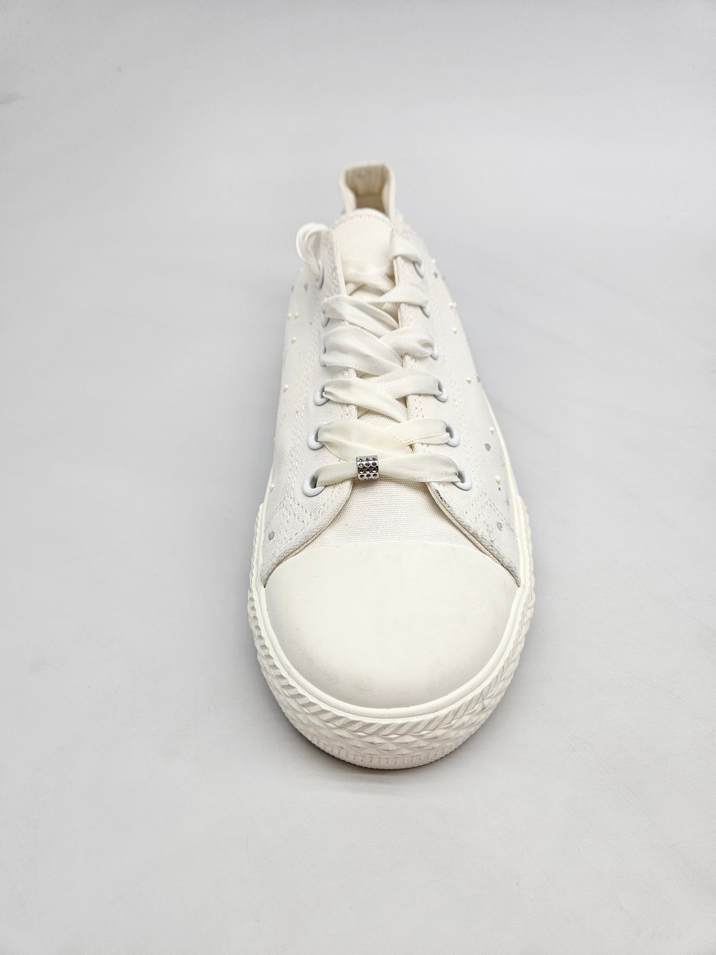 ANNA FIELD NOVI ORIGINAL PATIKI BR 40