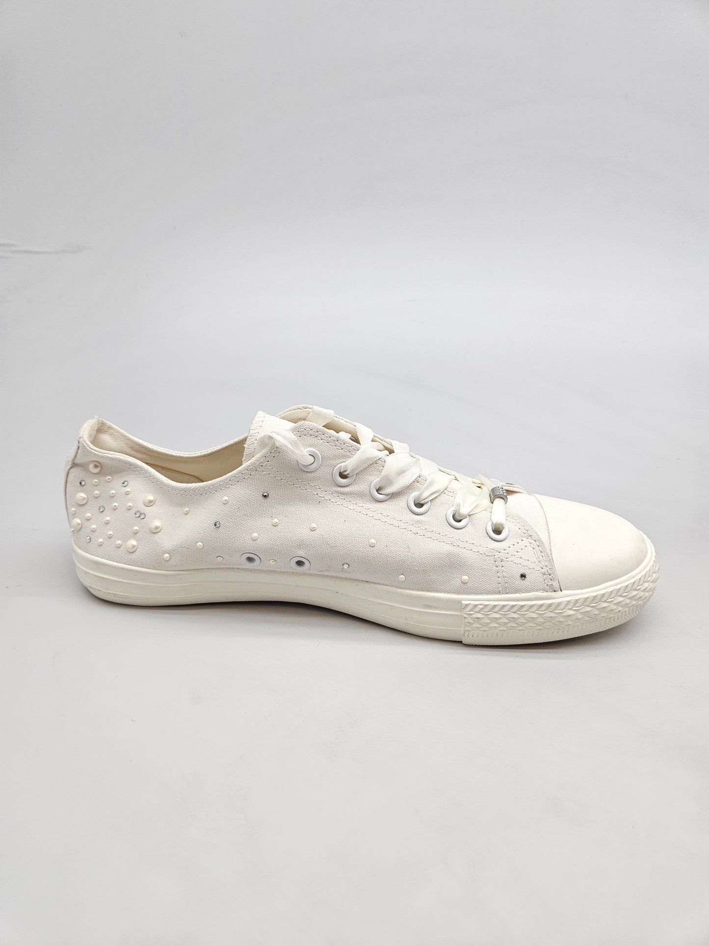 ANNA FIELD NOVI ORIGINAL PATIKI BR 40