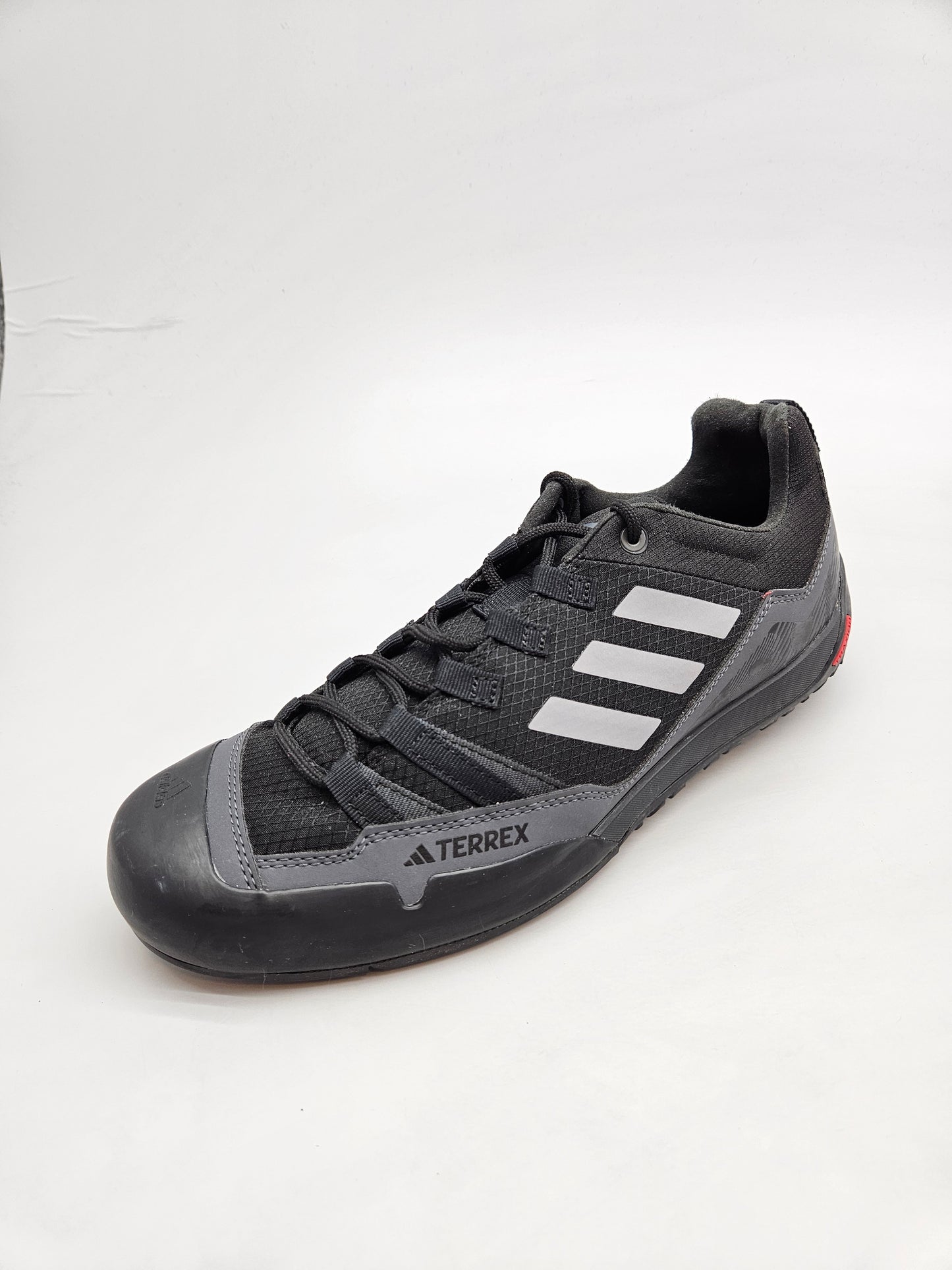 ADIDAS TERREX NOVI ORIGINAL PATIKI BR 44