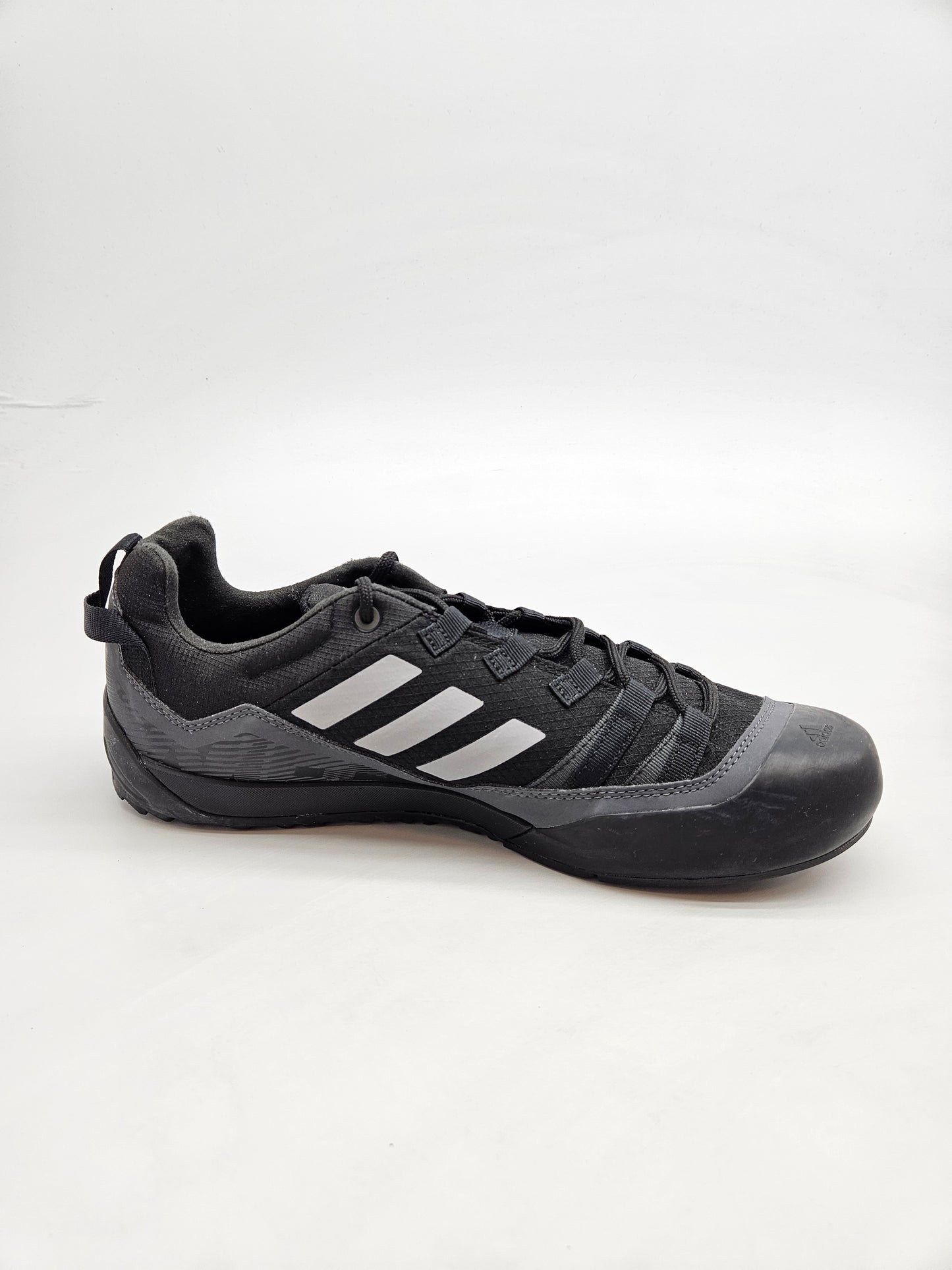 ADIDAS TERREX NOVI ORIGINAL PATIKI BR 44