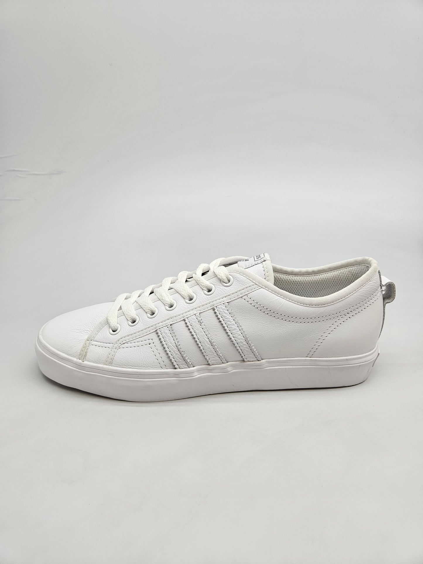 ADIDAS NOVI ORIGINAL PATIKI BR 45