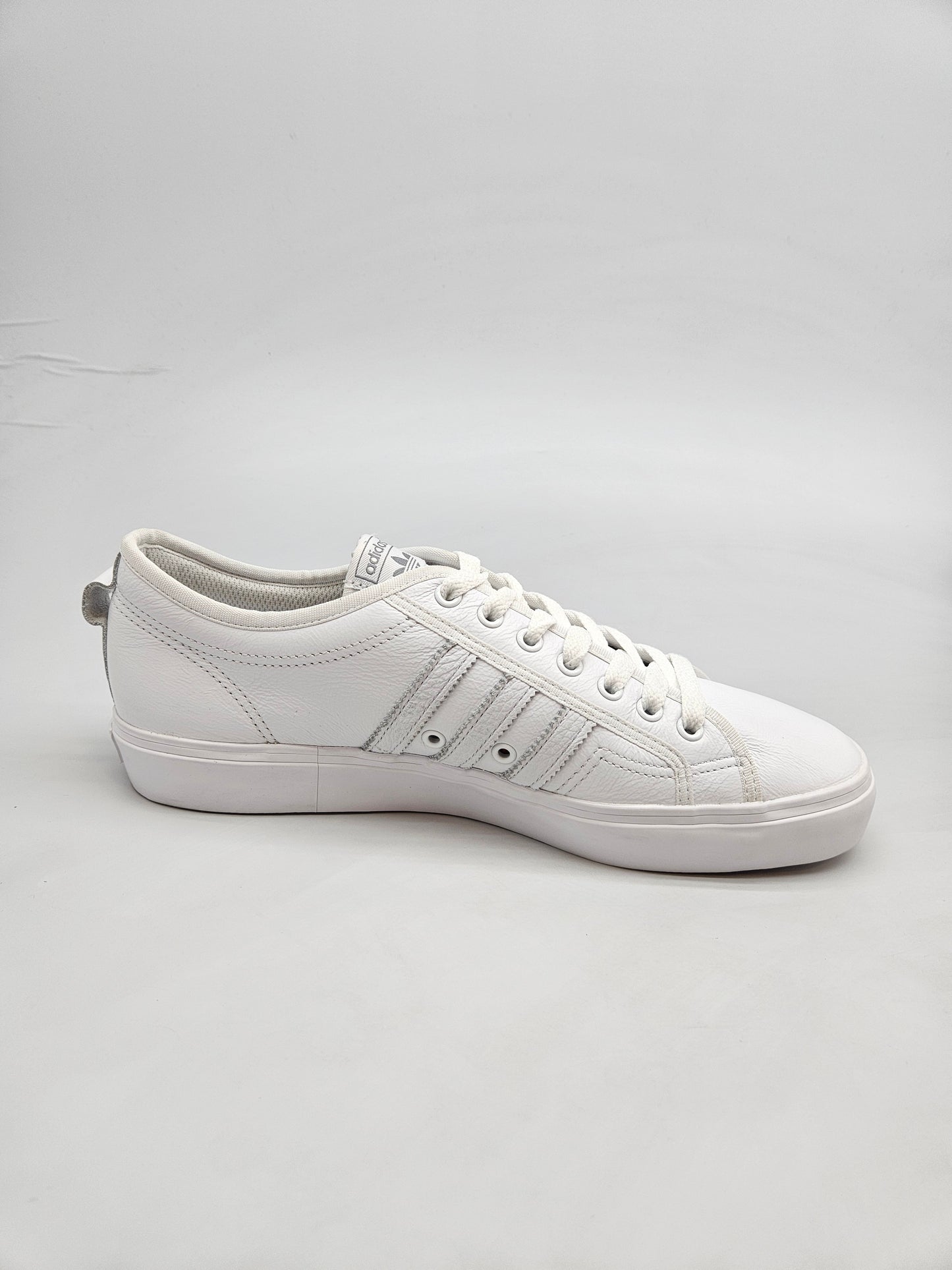 ADIDAS NOVI ORIGINAL PATIKI BR 45