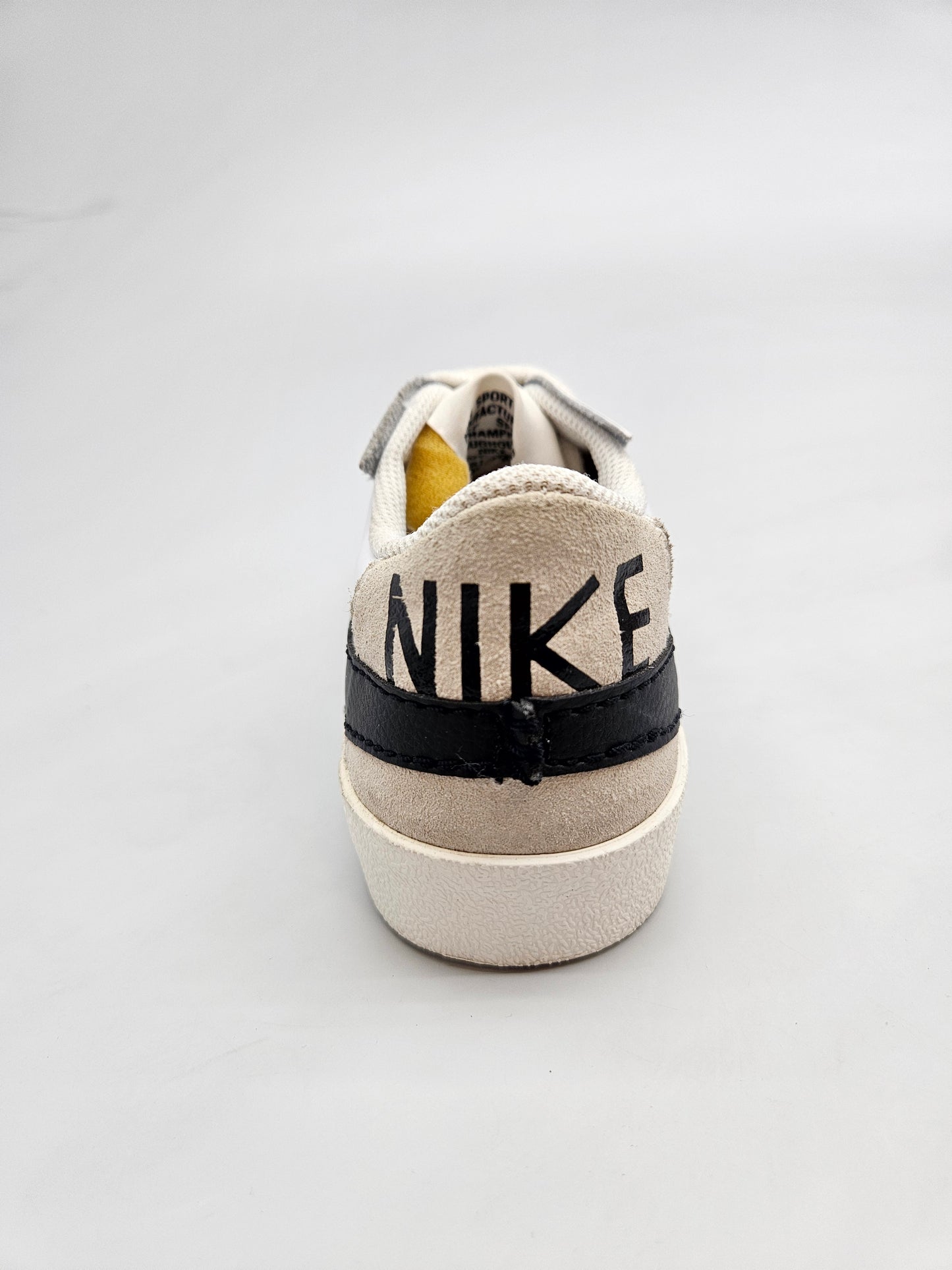 NIKE NOVI ORIGINAL PATIKI BR 38