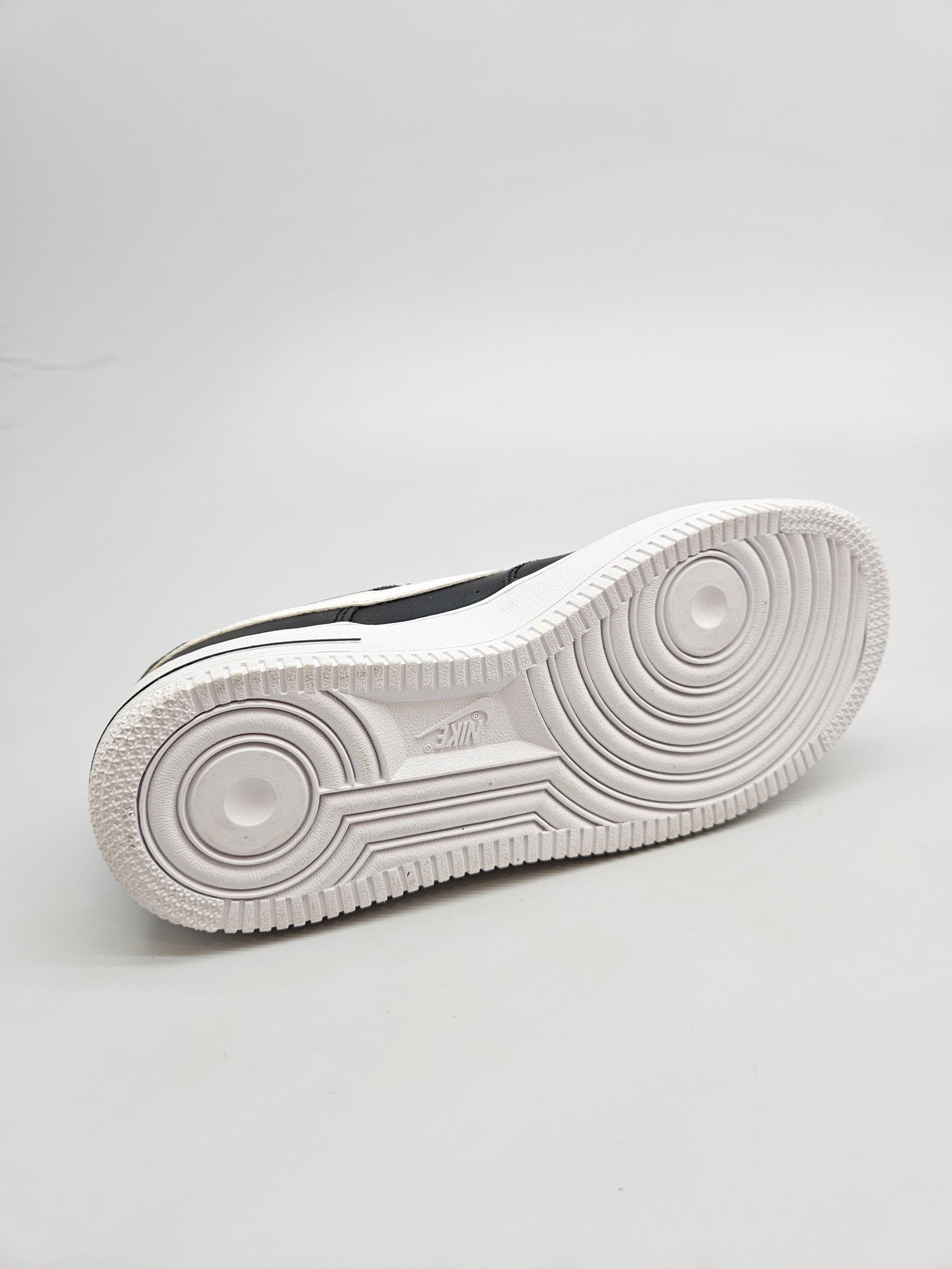 NIKE AF1 NOVI ORIGINAL PATIKI BR 38