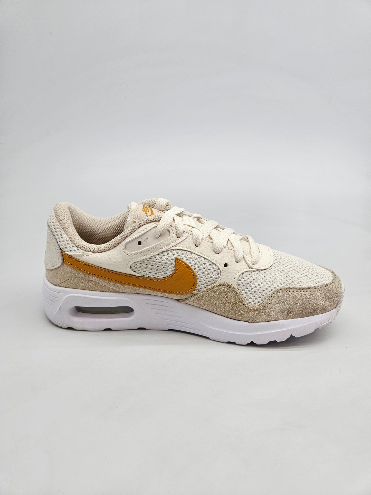 NIKE AIRMAX NOVI ORIGINAL PATIKI BR 38.5