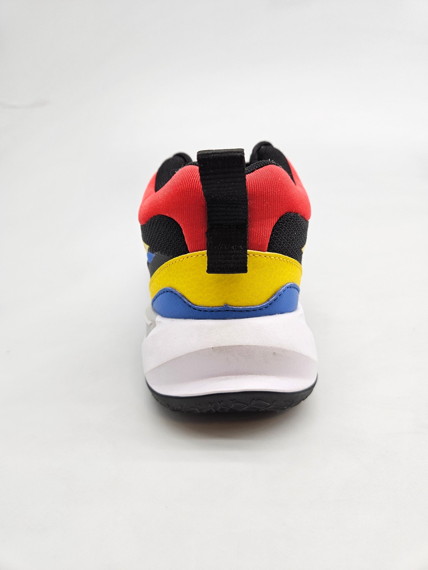 PUMA NOVI ORIGINAL PATIKI BR 35.5