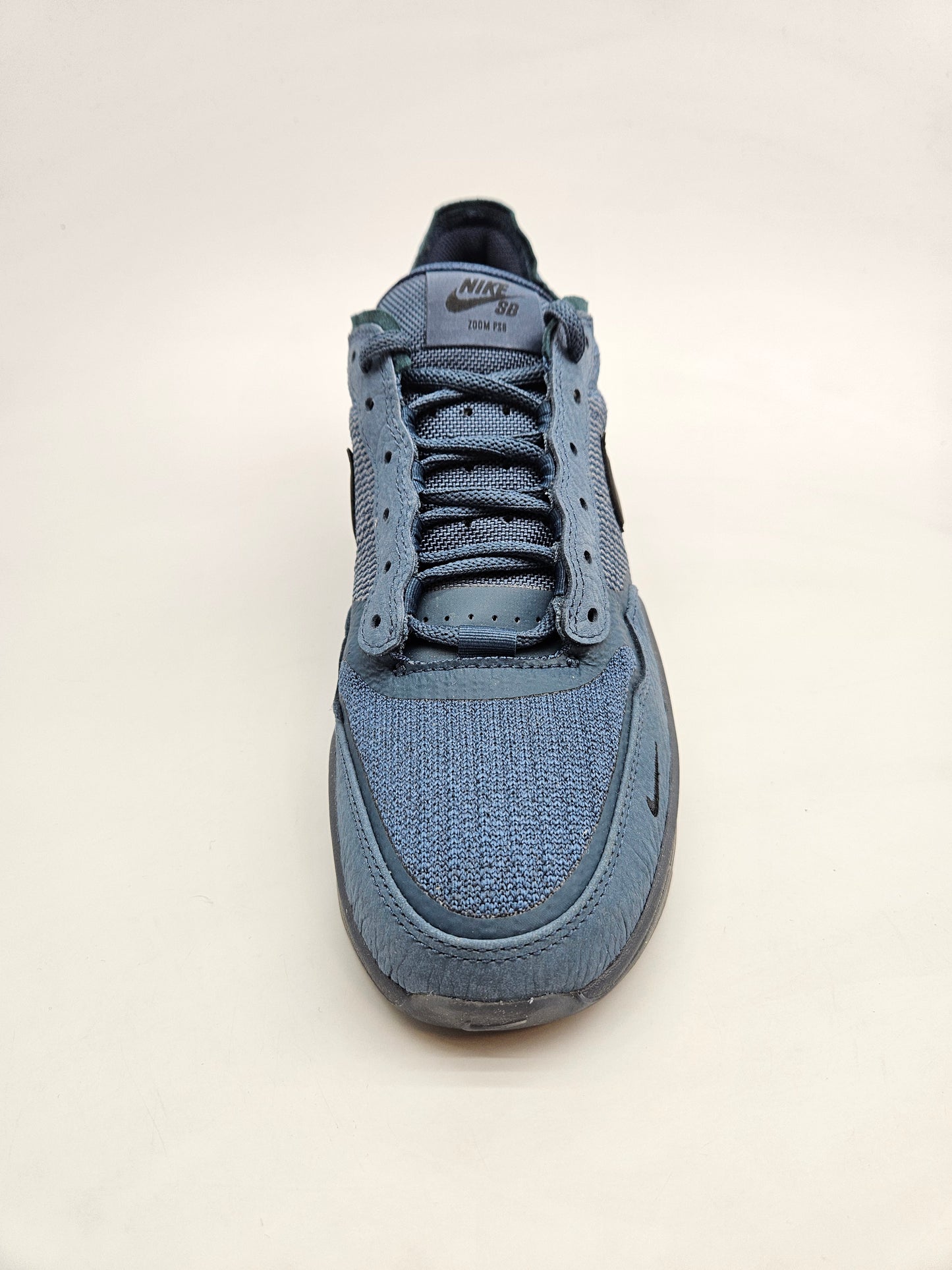 NIKE NOVI ORIGINAL PATIKI BR 42.5