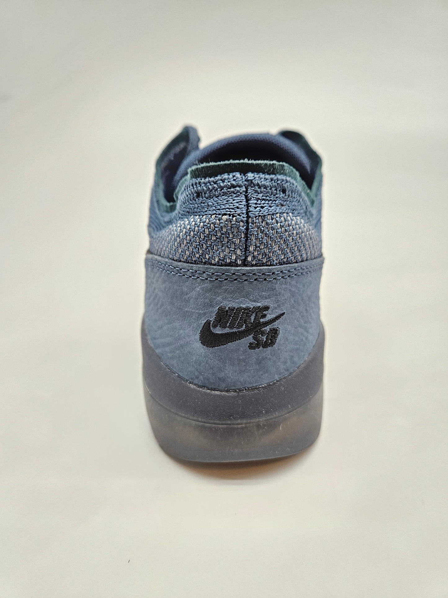NIKE NOVI ORIGINAL PATIKI BR 42.5