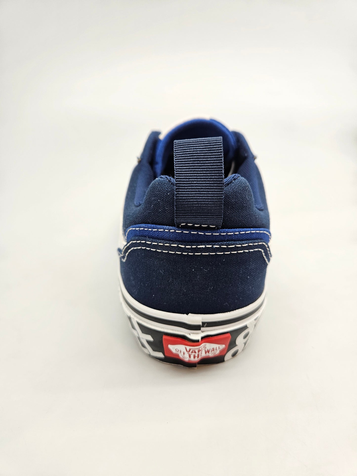 VANS NOVI ORIGINAL PATIKI BR 40.5