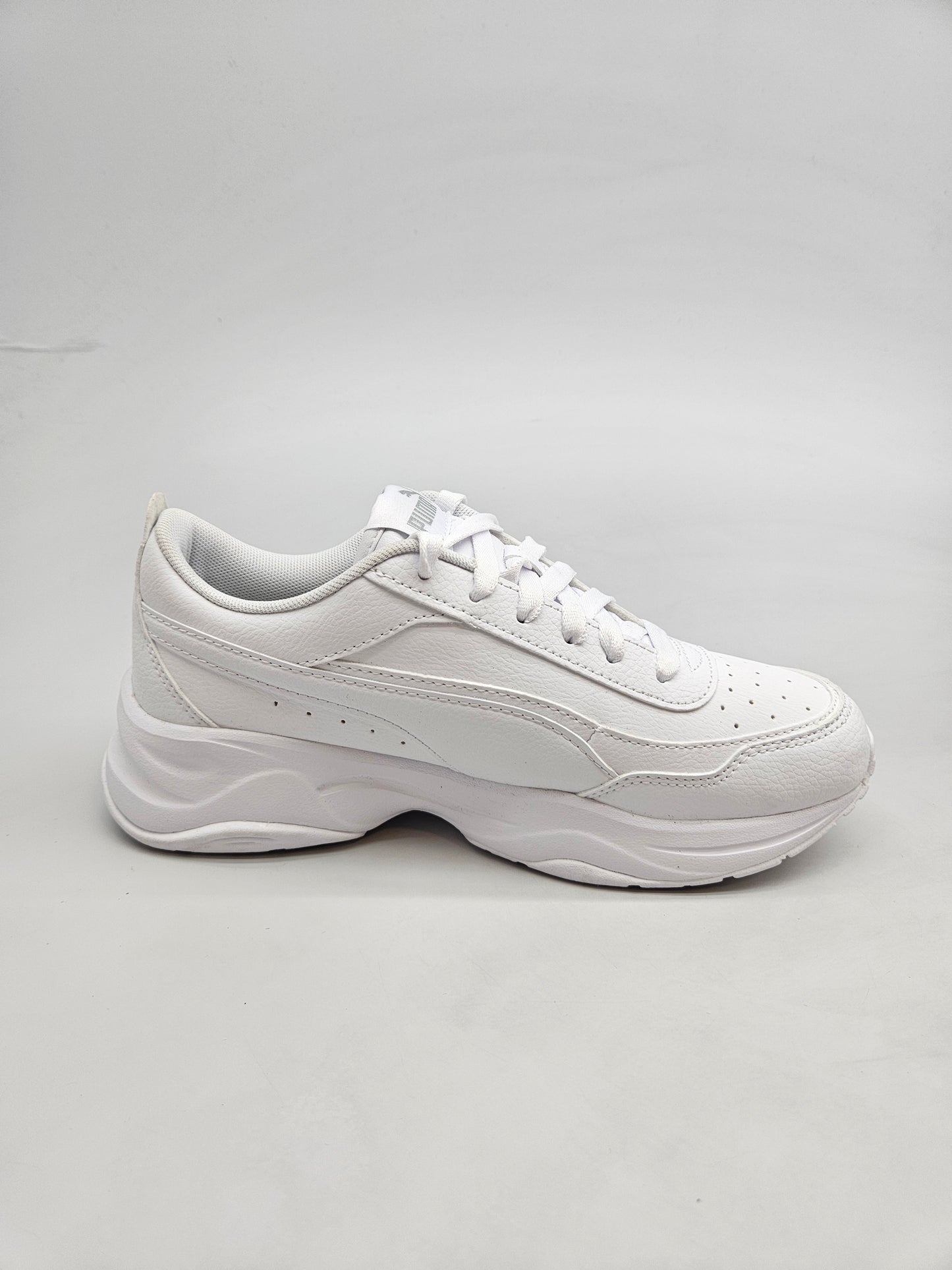 PUMA NOVI ORIGINAL PATIKI BR 37