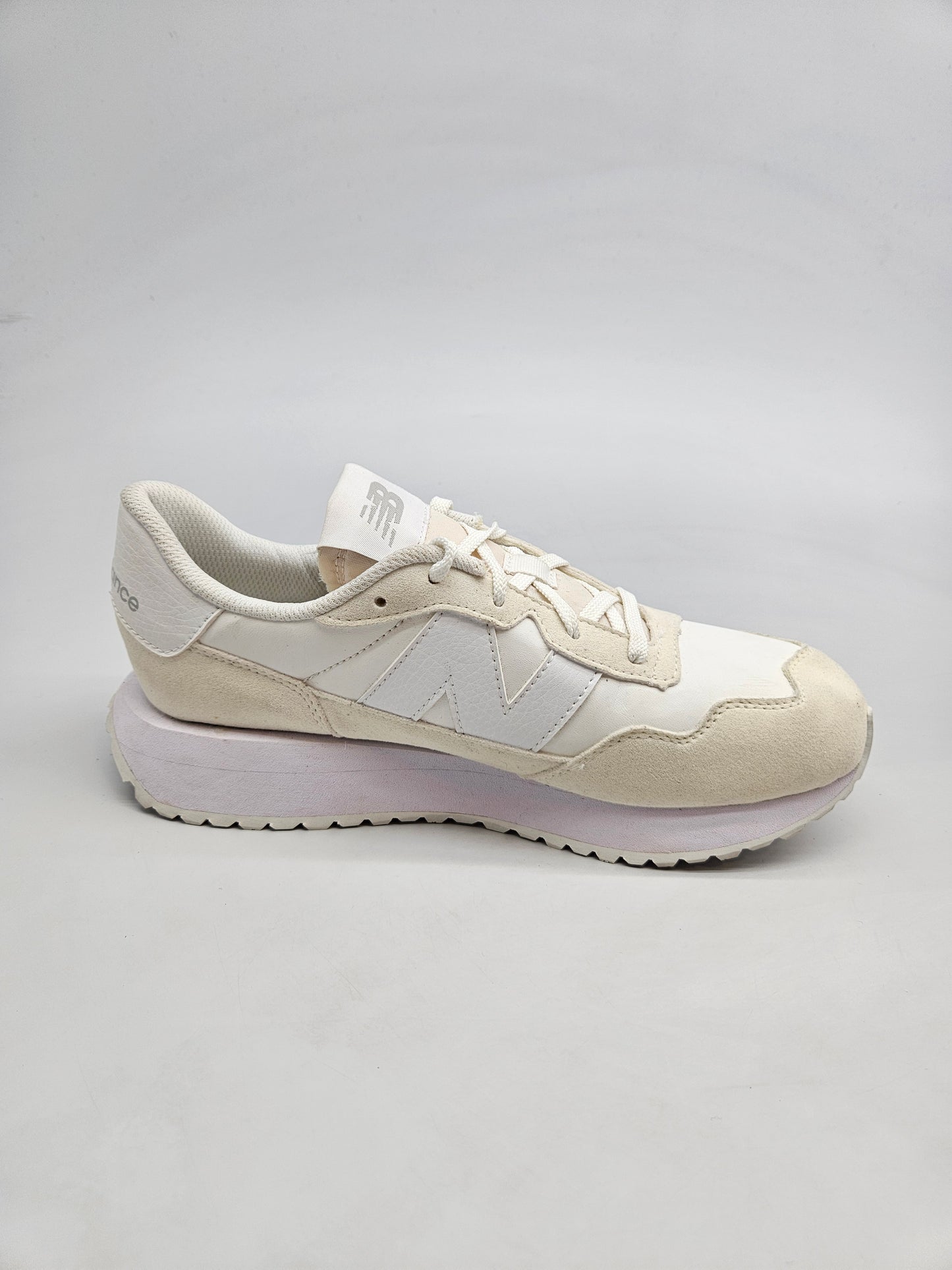 NEW BALANCE NOVI ORIGINAL PATIKI BR 38.5