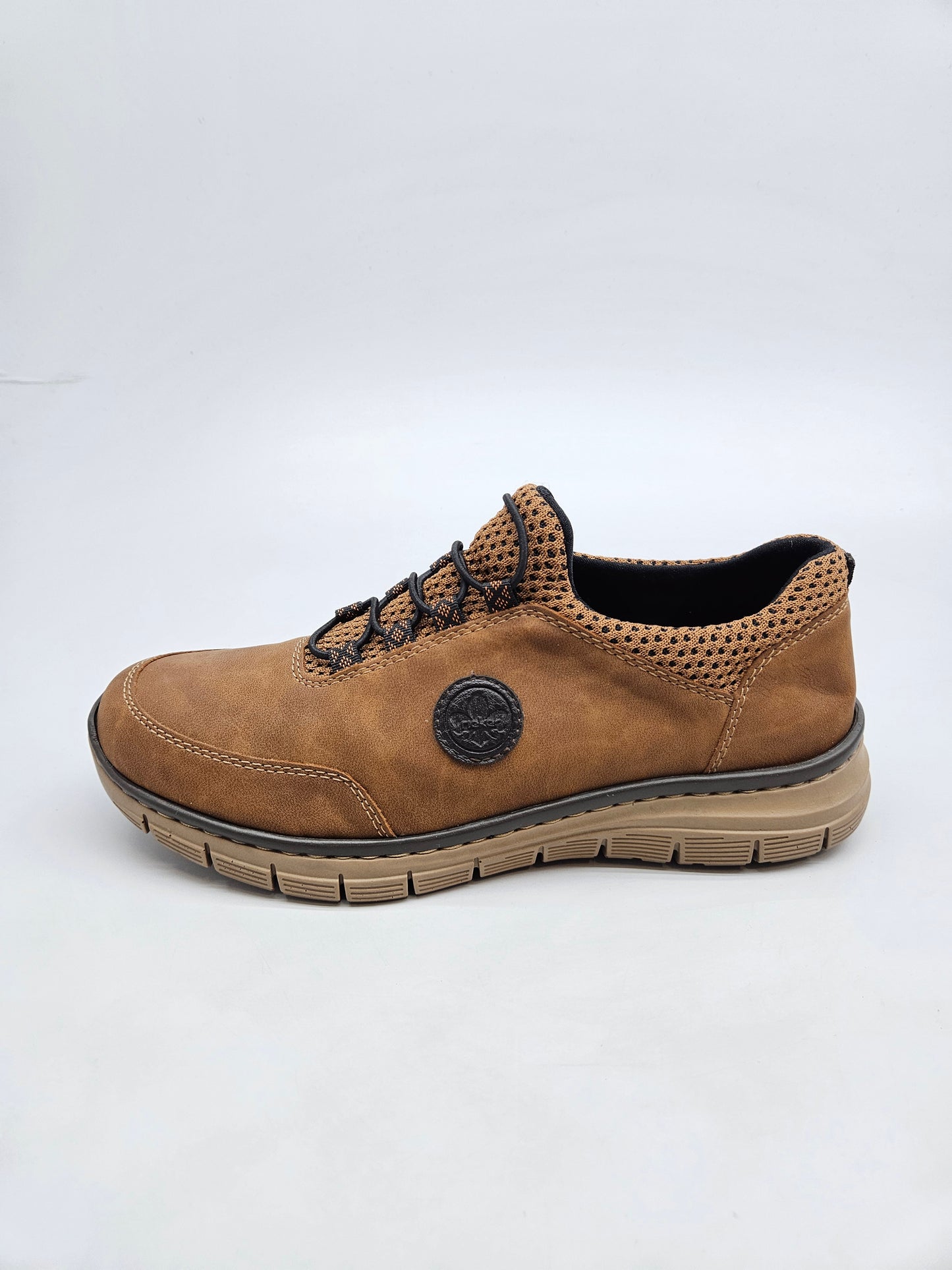 RIEKER NOVI ORIGINAL PATIKI BR 41
