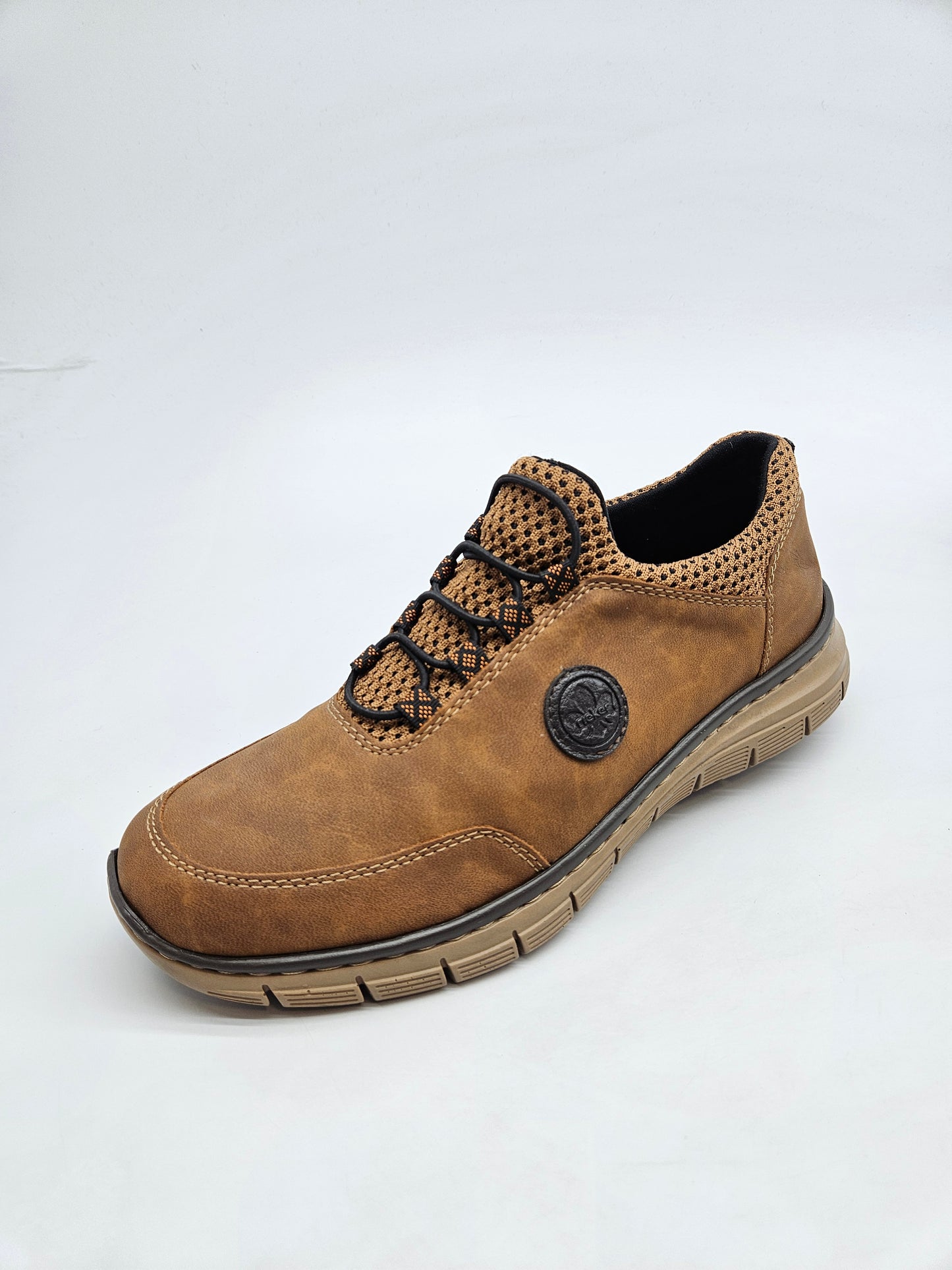 RIEKER NOVI ORIGINAL PATIKI BR 41