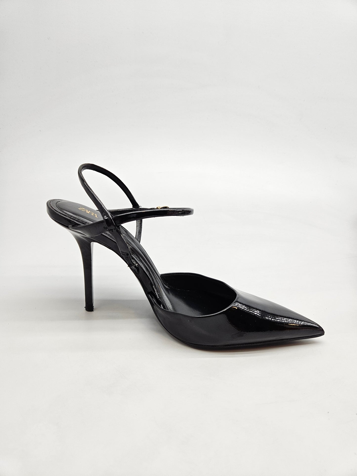 ZARA NOVI ORIGINAL CEVLI BR 37