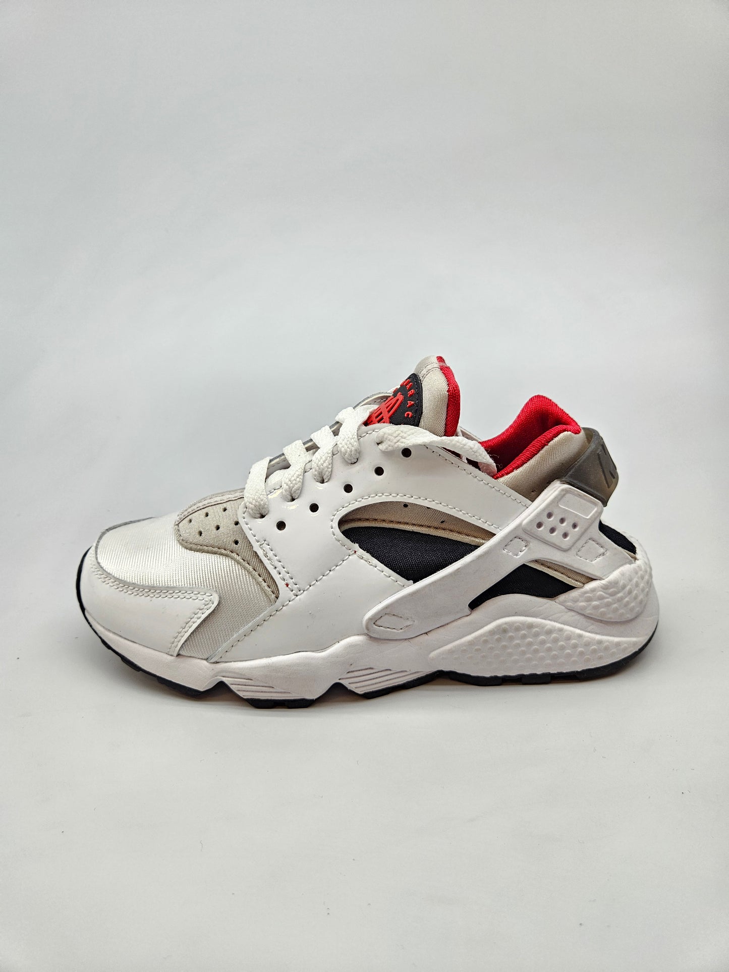 NIKE NOVI ORIGINAL PATIKI BR 35.5