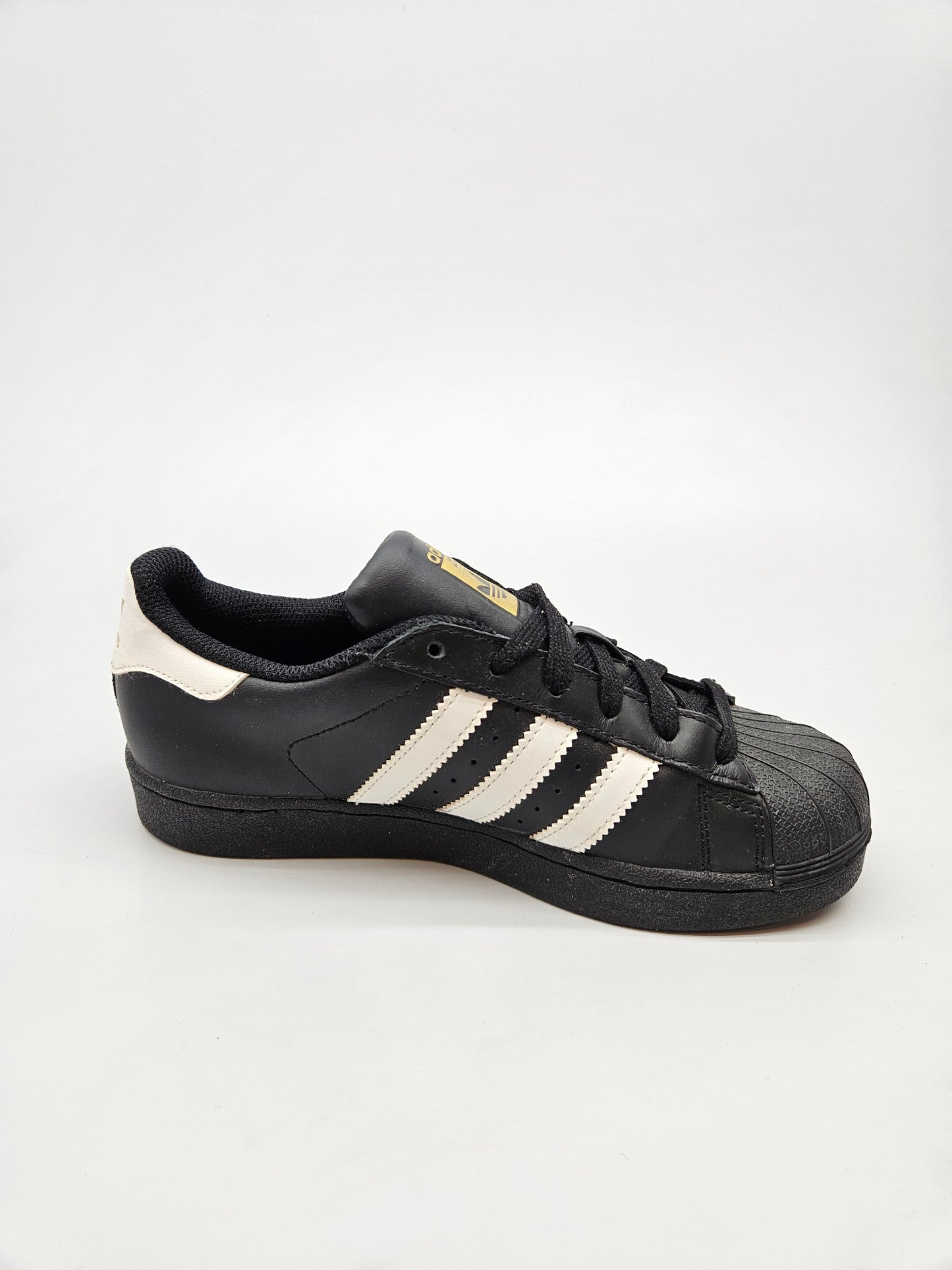 ADIDAS NOVI ORIGINAL PATIKI BR 35.5