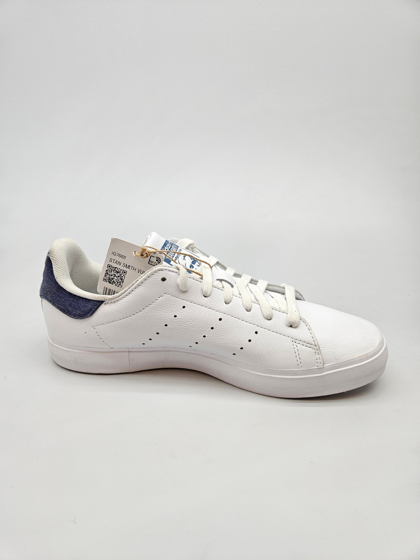 ADIDAS NOVI ORIGINAL PATIKI BR 39