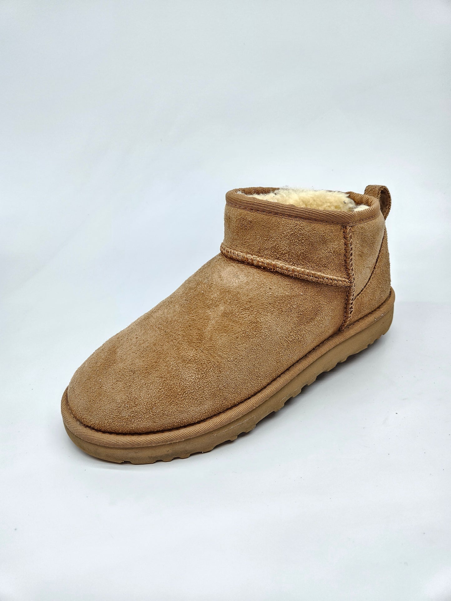 UGG AUSTRALIA ORIGINAL KOZNI CIZMI BR 39