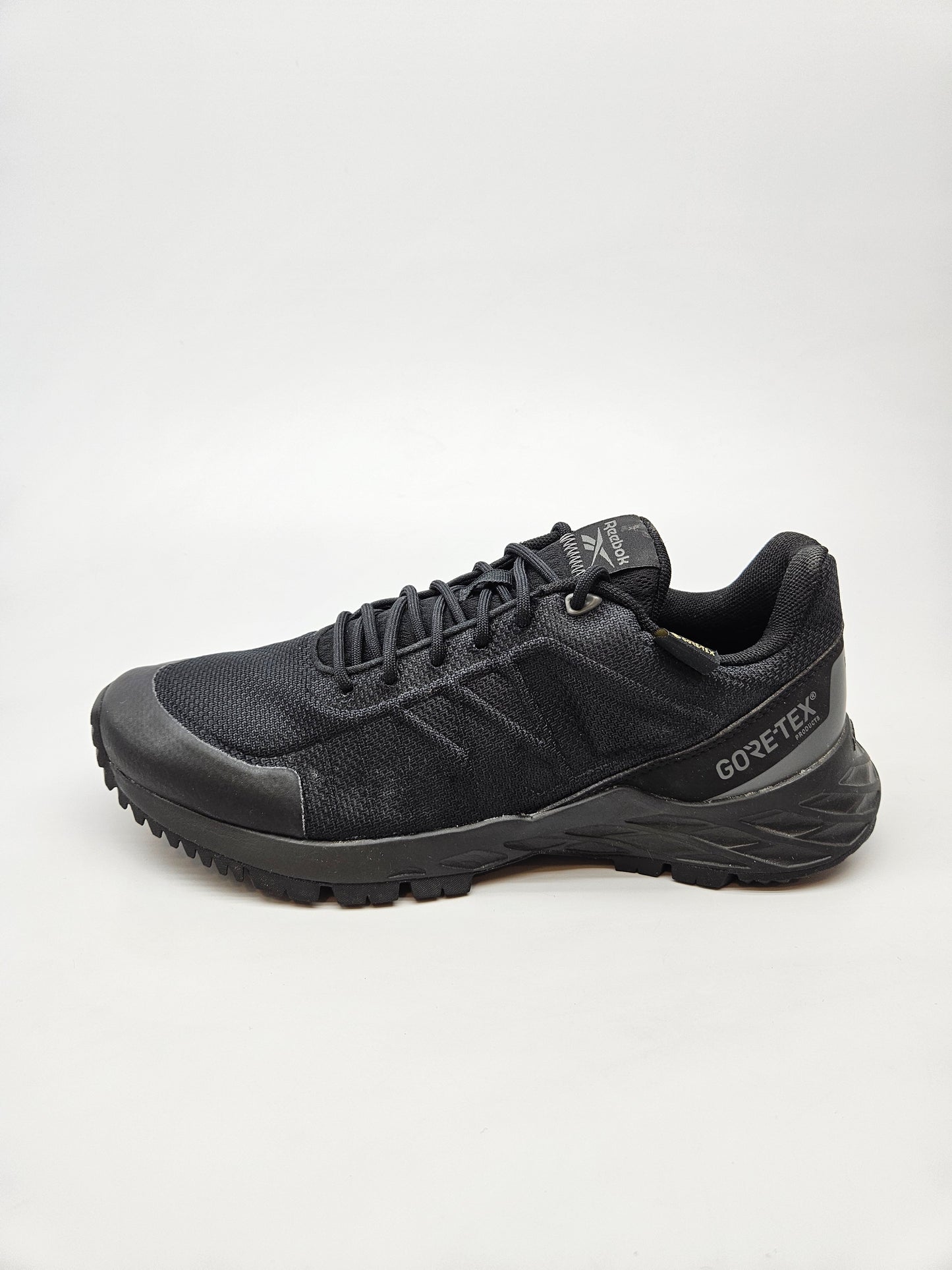 REEBOK GORETEX NOVI ORIGINAL PATIKI BR 39