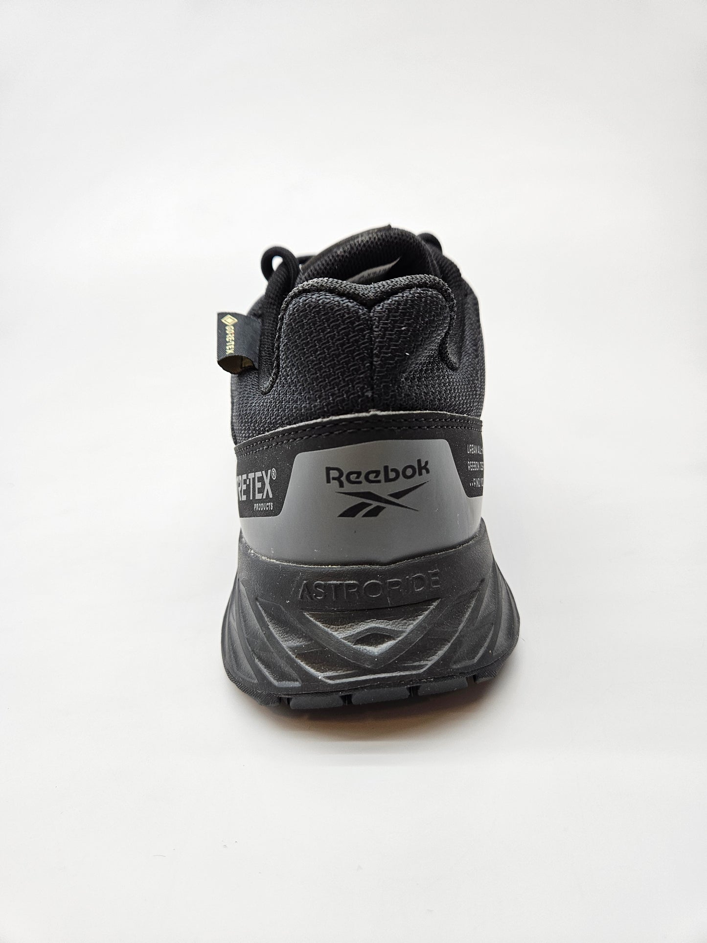 REEBOK GORETEX NOVI ORIGINAL PATIKI BR 39
