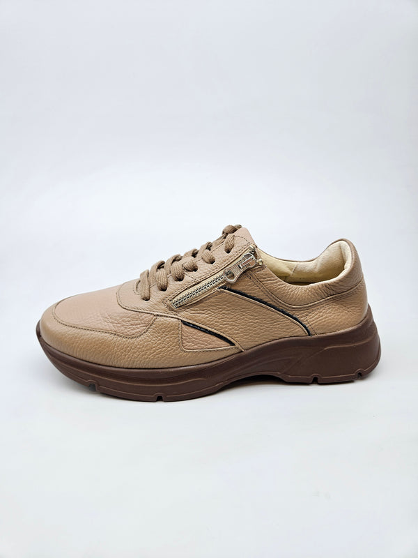 VITAFORM NOVI ORIGINAL KOZNI PATIKI BR 41