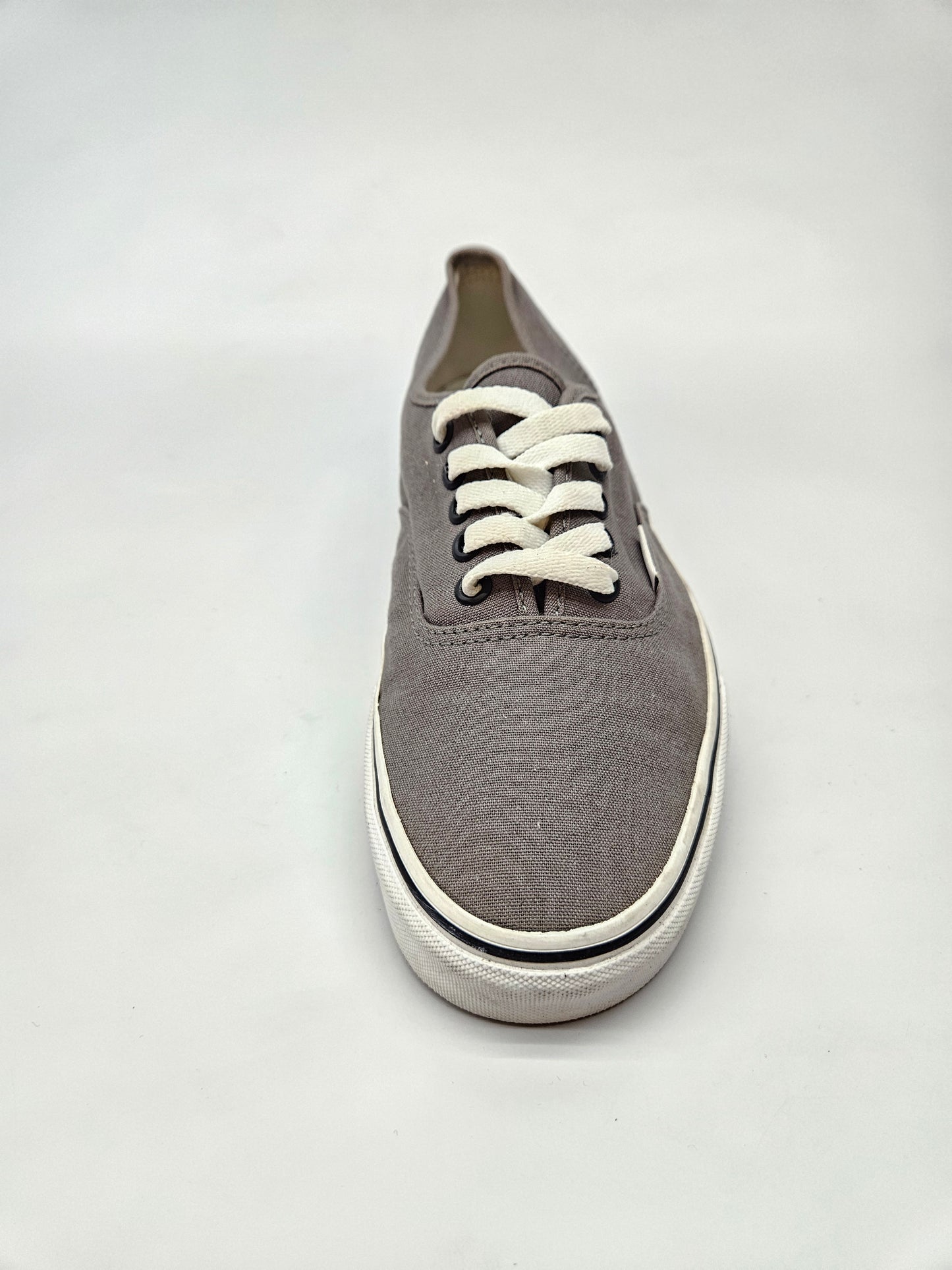 VANS NOVI ORIGINAL PATIKI BR 40.5