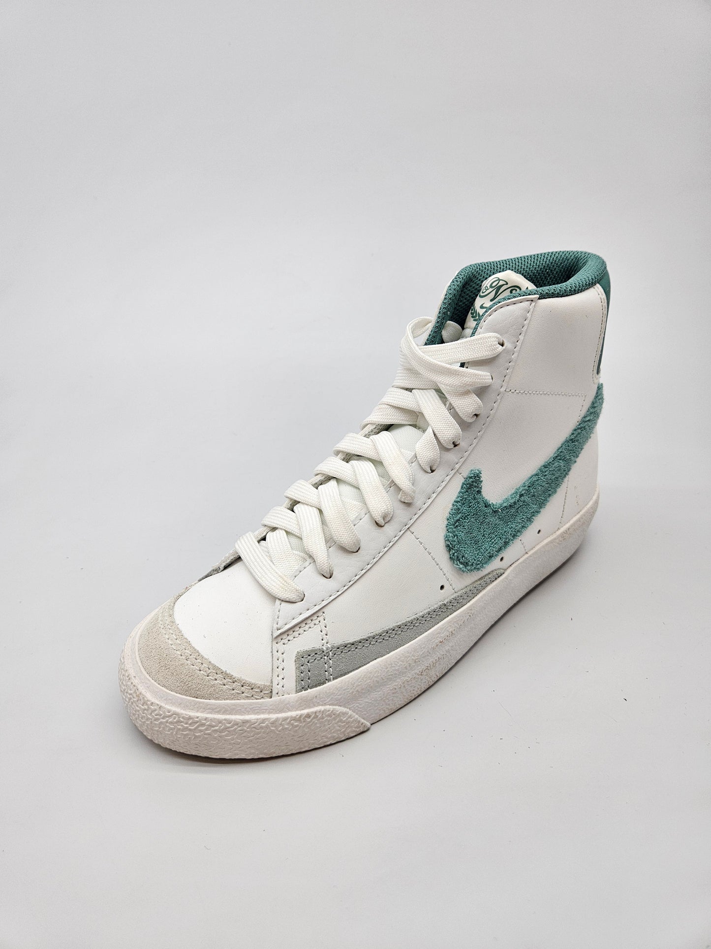 NIKE NOVI ORIGINAL PATIKI BR 35.5