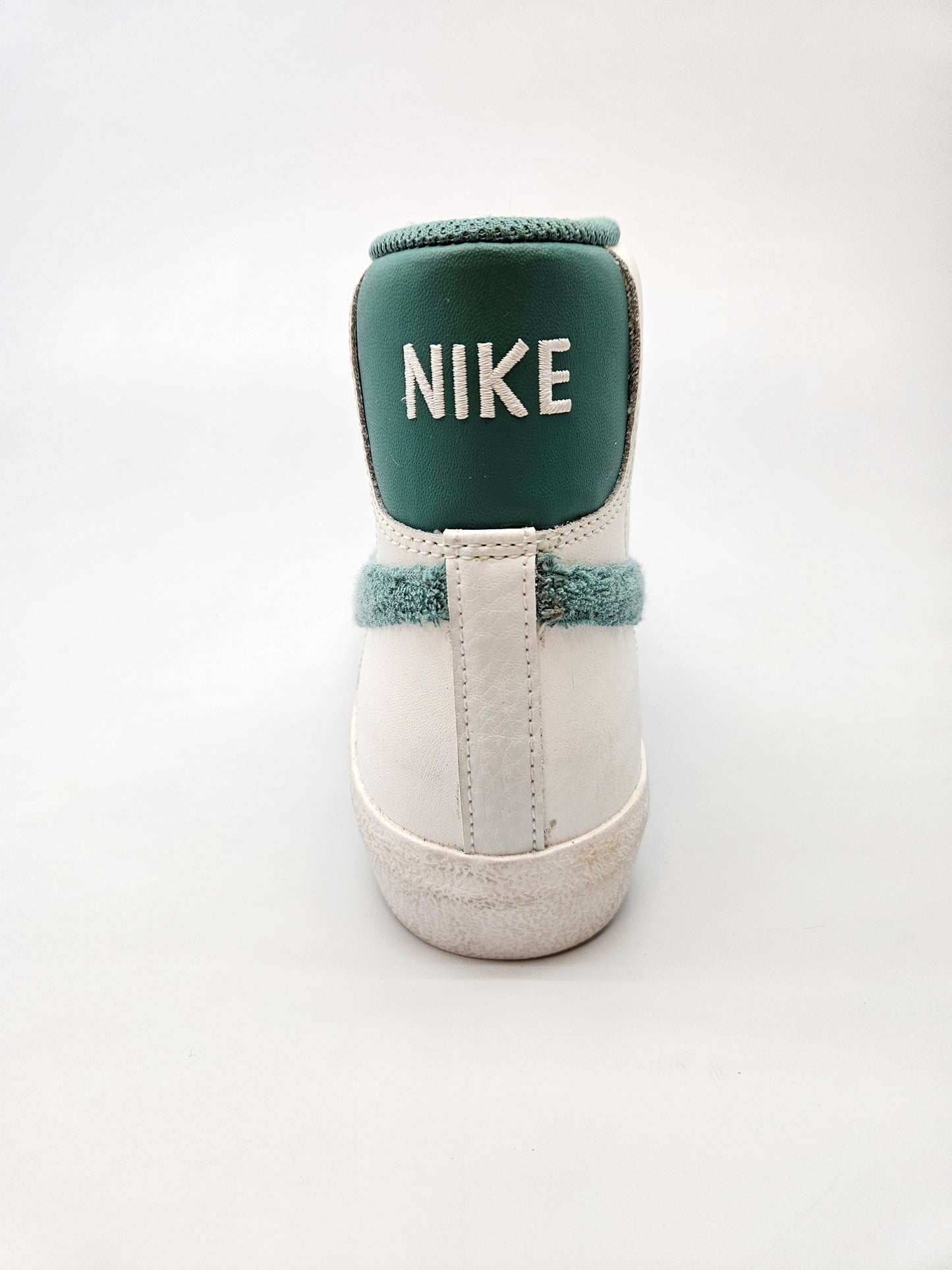 NIKE NOVI ORIGINAL PATIKI BR 35.5