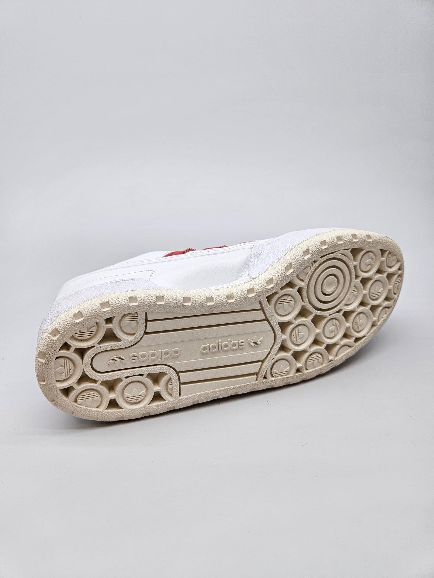 ADIDAS NOVI ORIGINAL PATIKI BR 41
