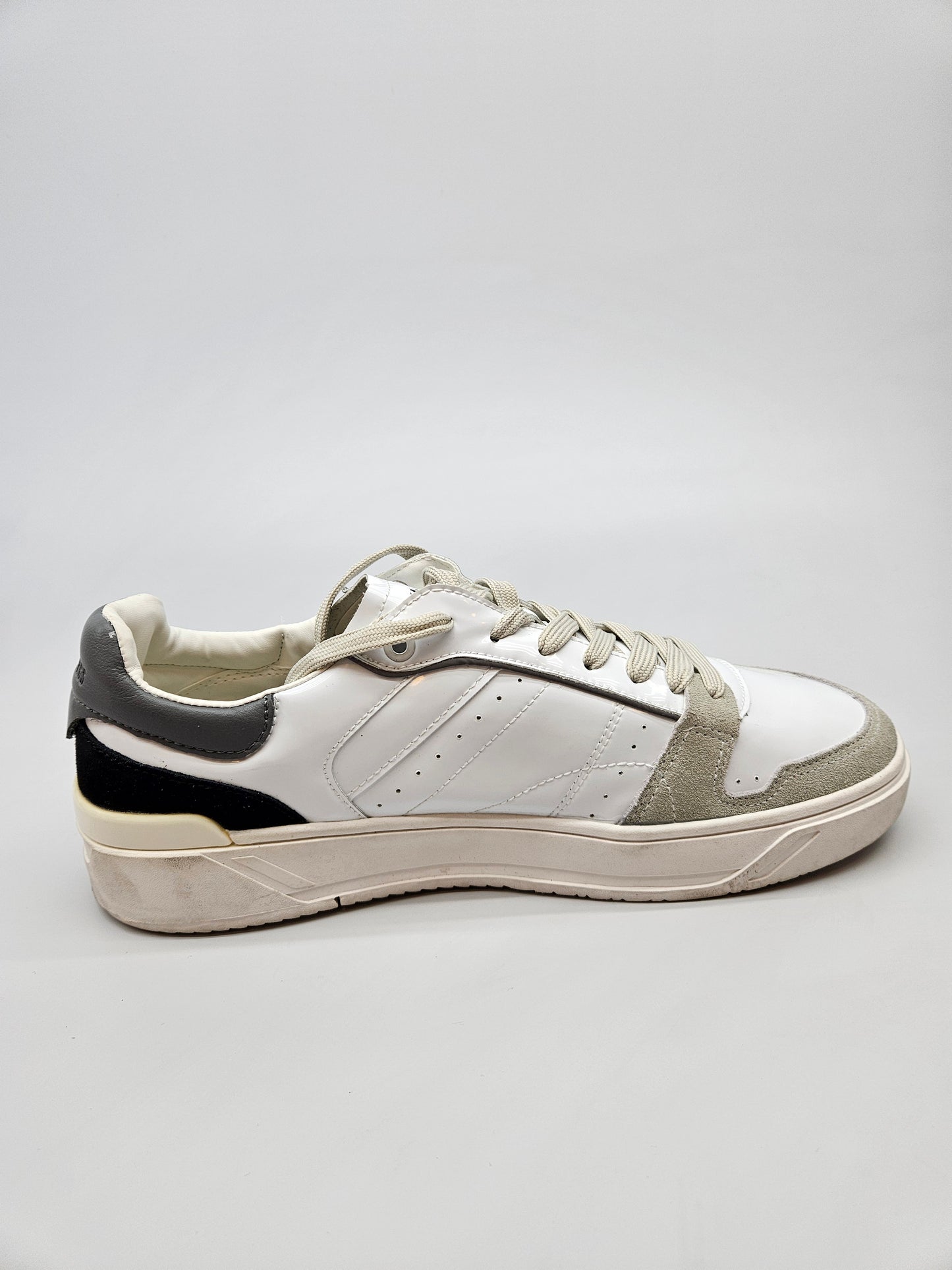 BIKKEMBERGS NOVI ORIGINAL PATIKI BR 44