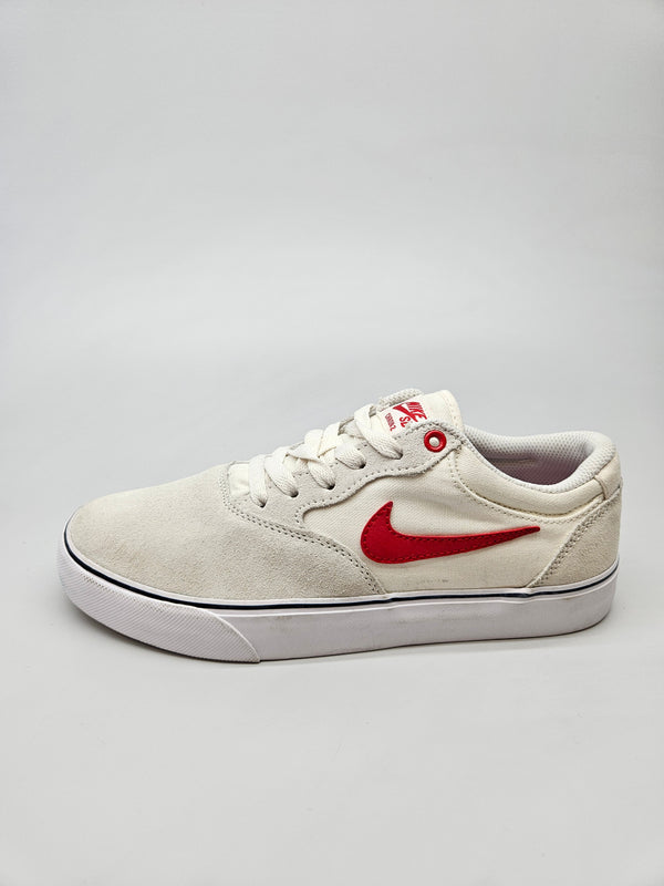 NIKE NOVI ORIGINAL PATIKI BR 38.5