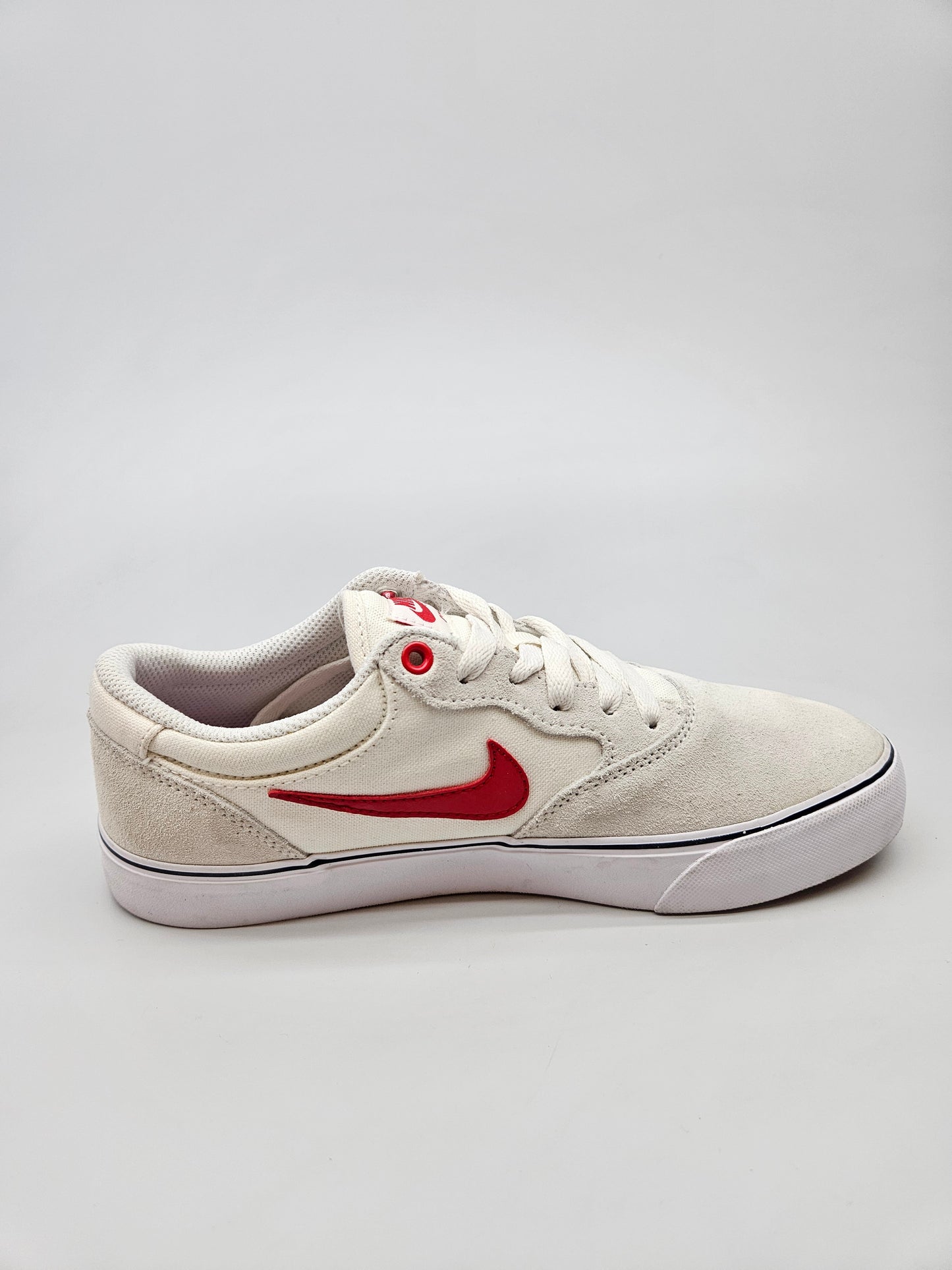 NIKE NOVI ORIGINAL PATIKI BR 38.5